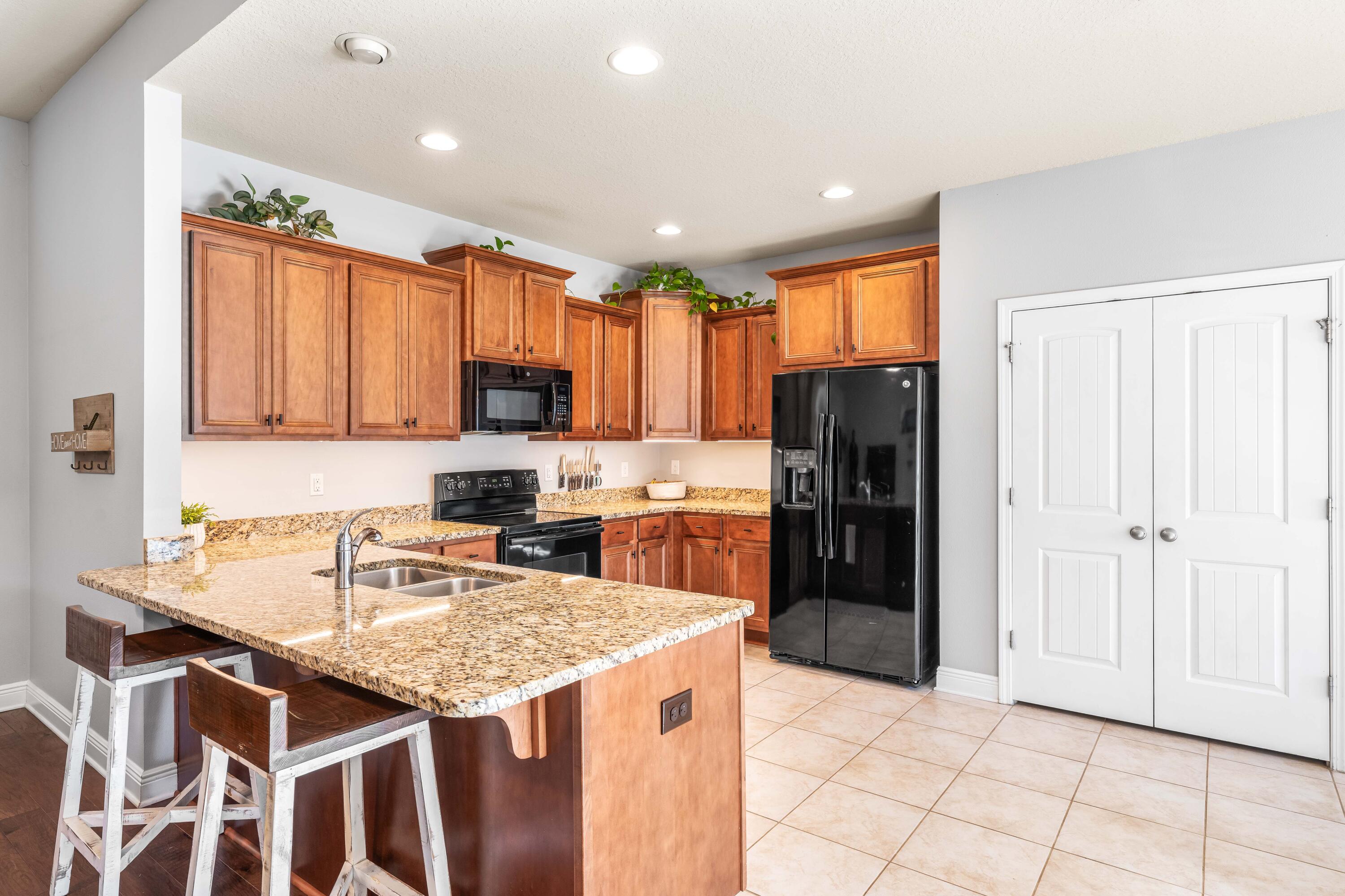 HAMMOCK BAY - Residential Lease