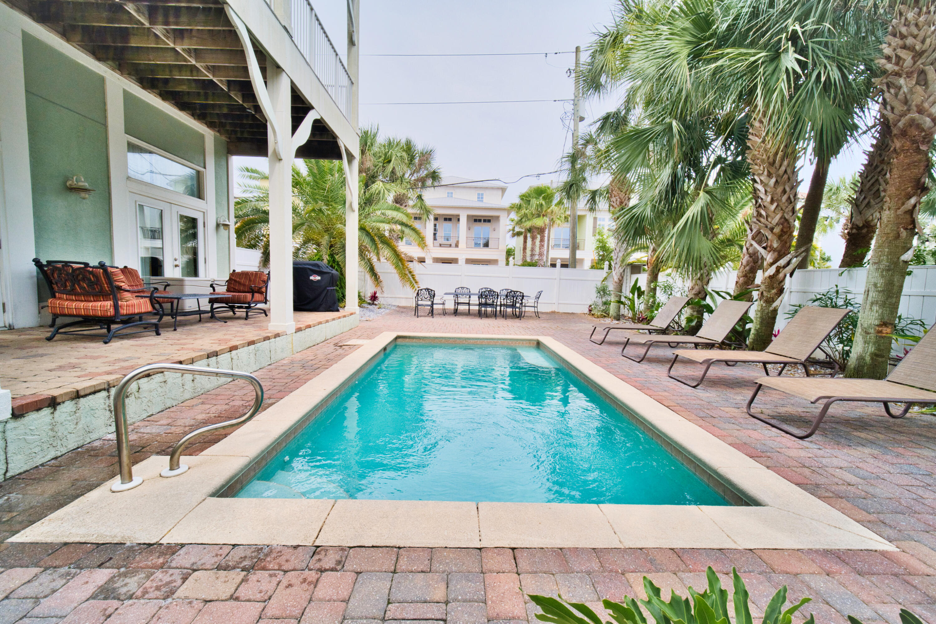 FRANGISTA BEACH 1ST ADDN - Residential