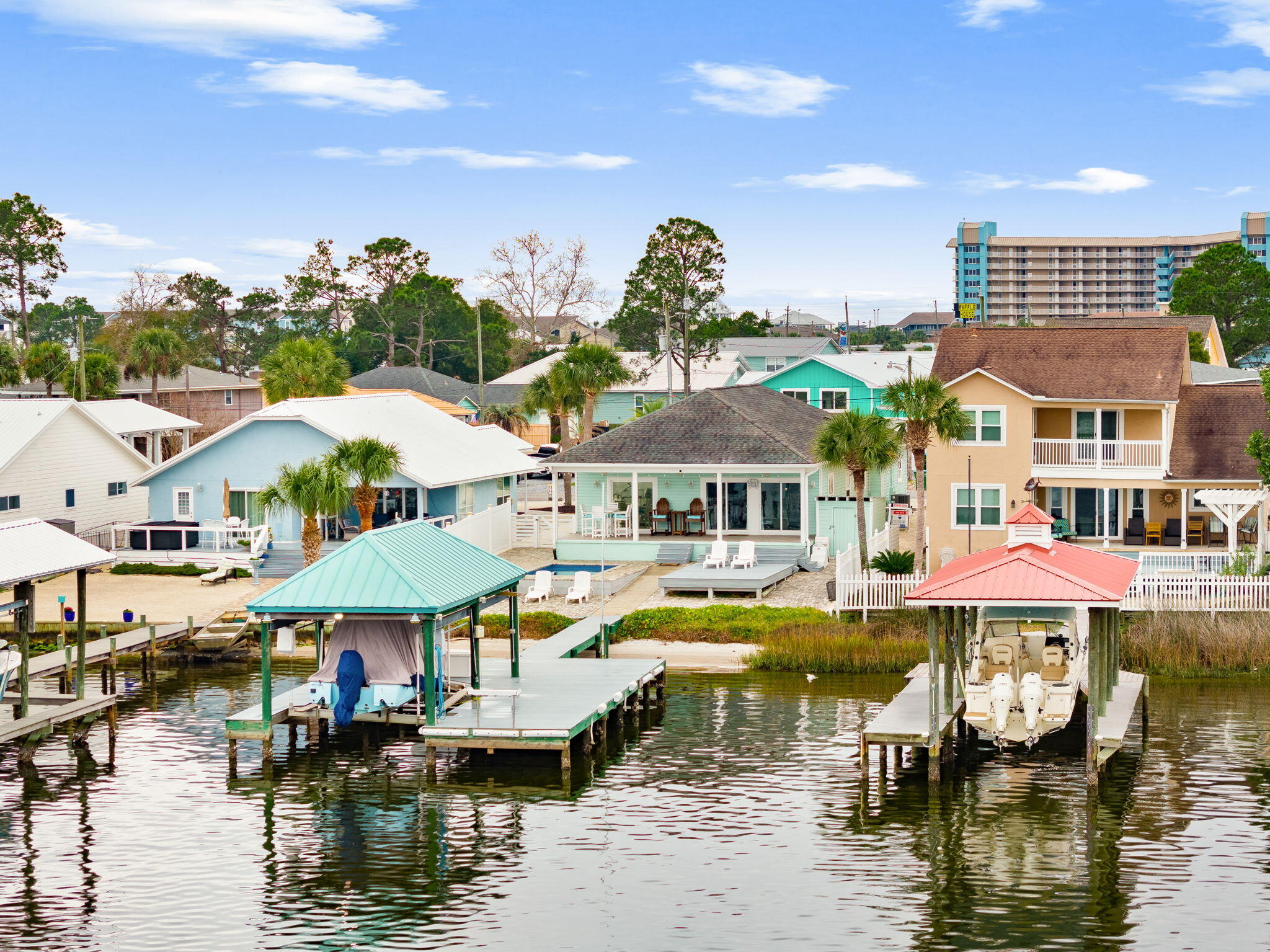 HOLIDAY BEACH UNIT 11 - Residential