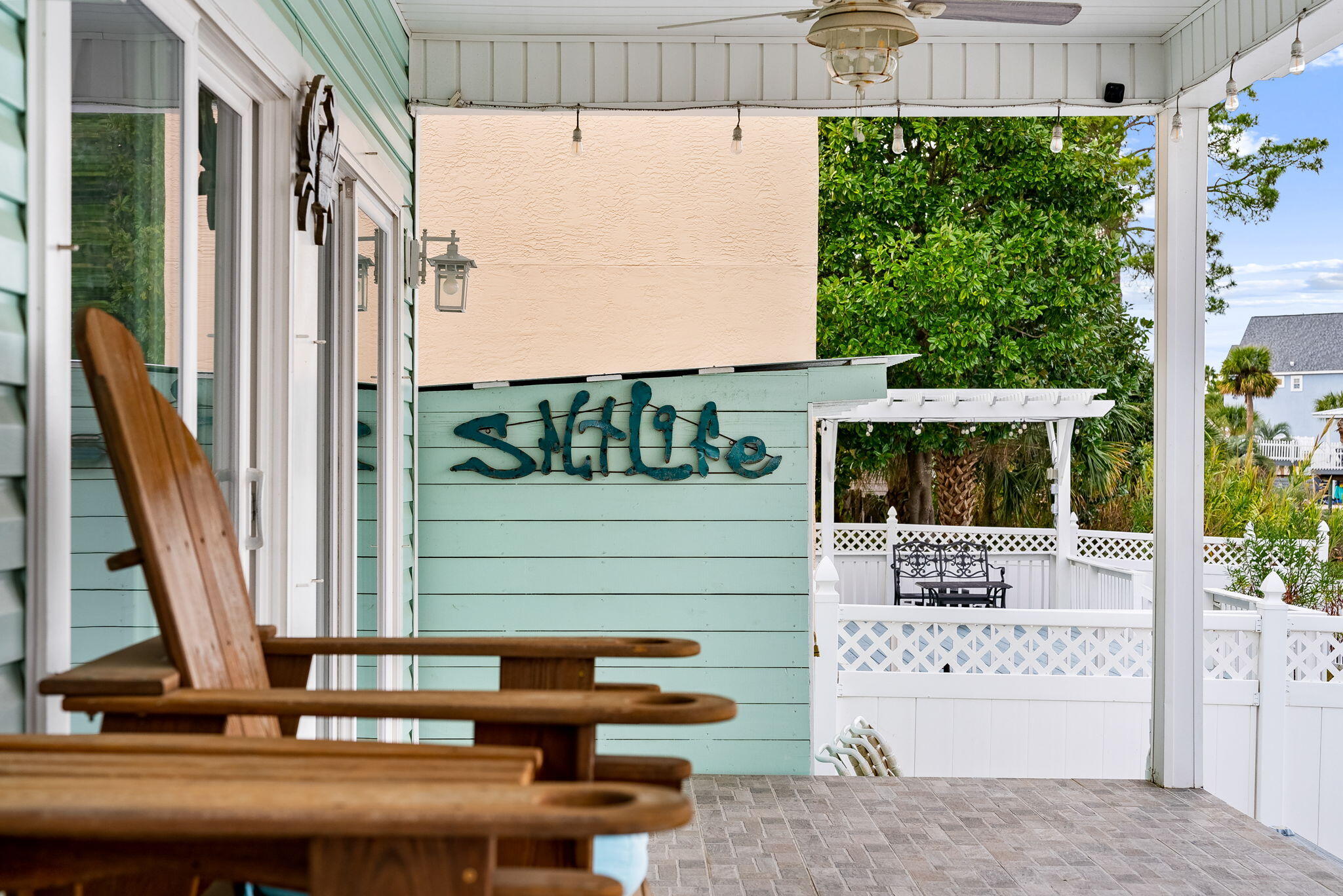 HOLIDAY BEACH UNIT 11 - Residential