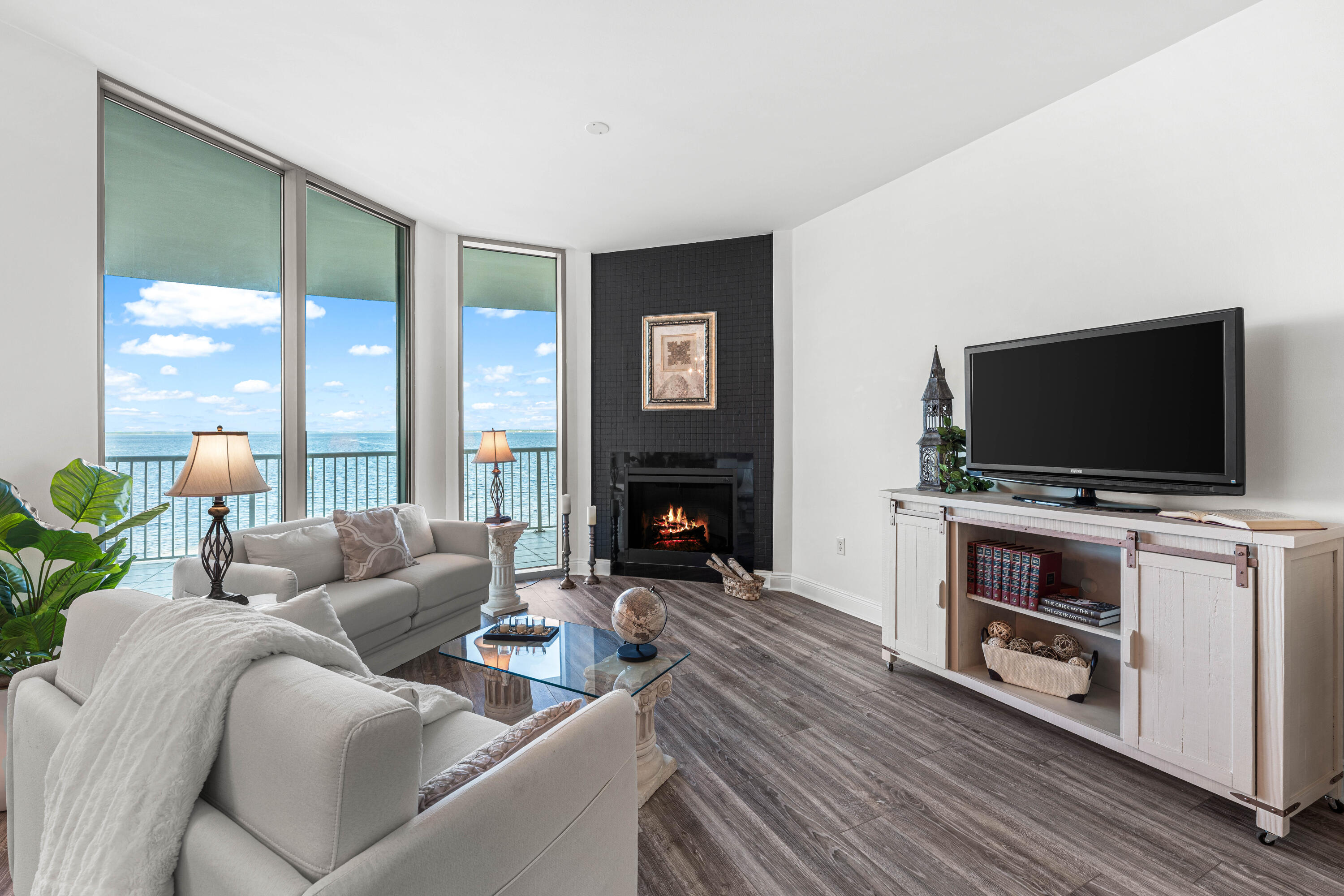 Marina Landing - Residential