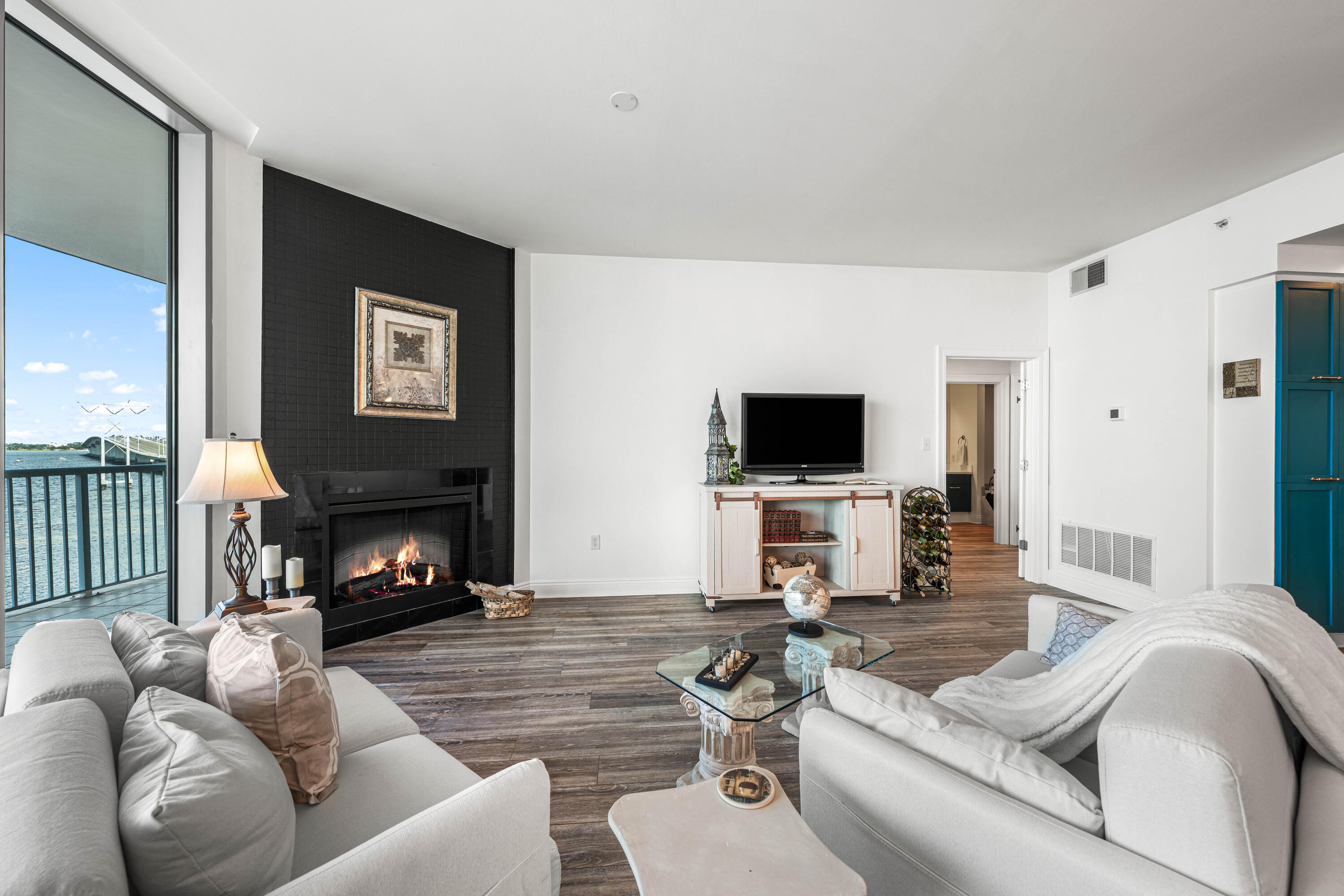 Marina Landing - Residential