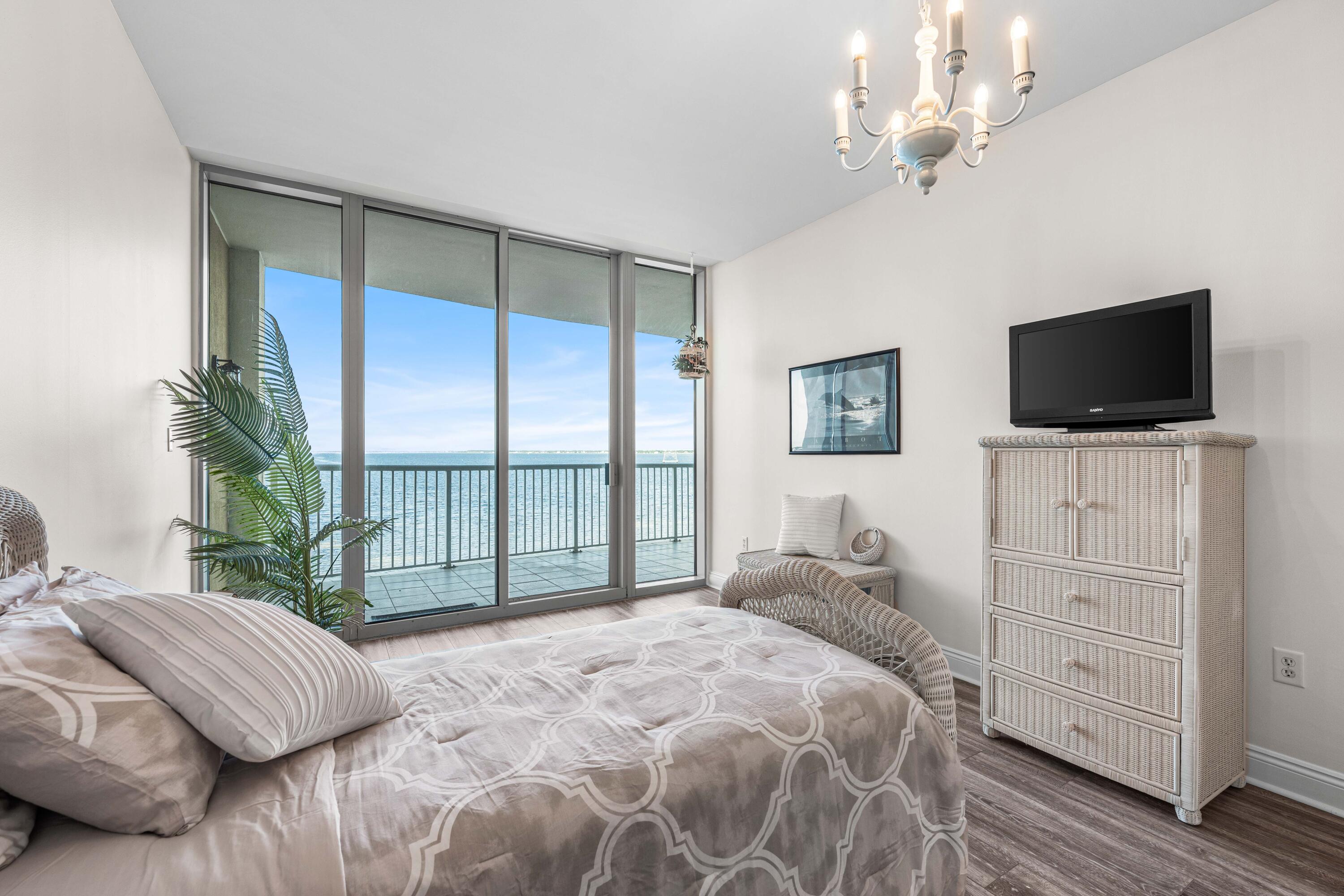 Marina Landing - Residential