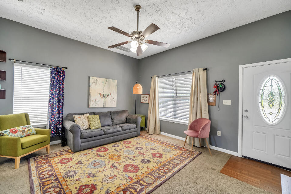 BRANDON OAKS 2ND ADD - Residential