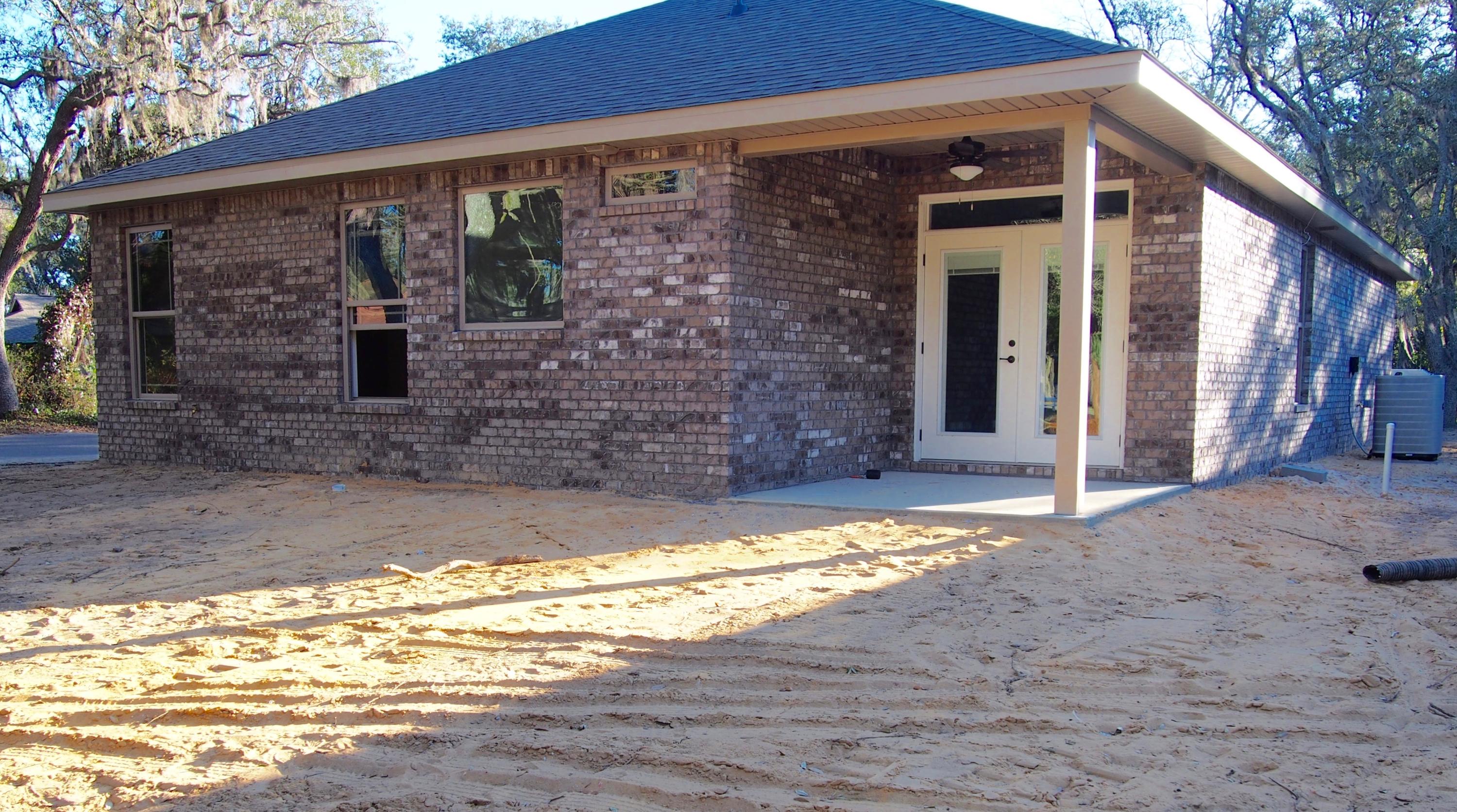 TOM BARROW - Residential