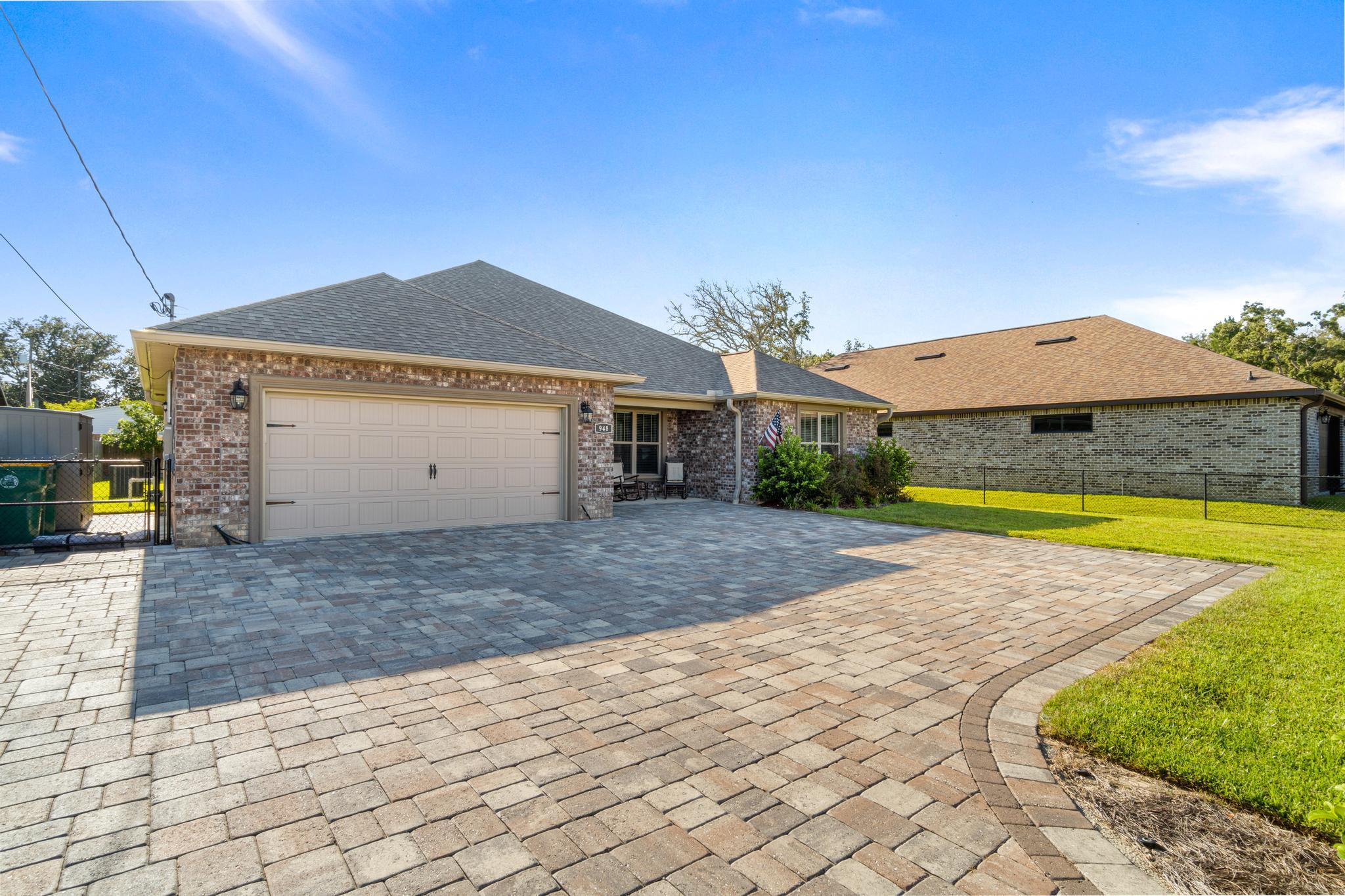 WATKINS COVE - Residential