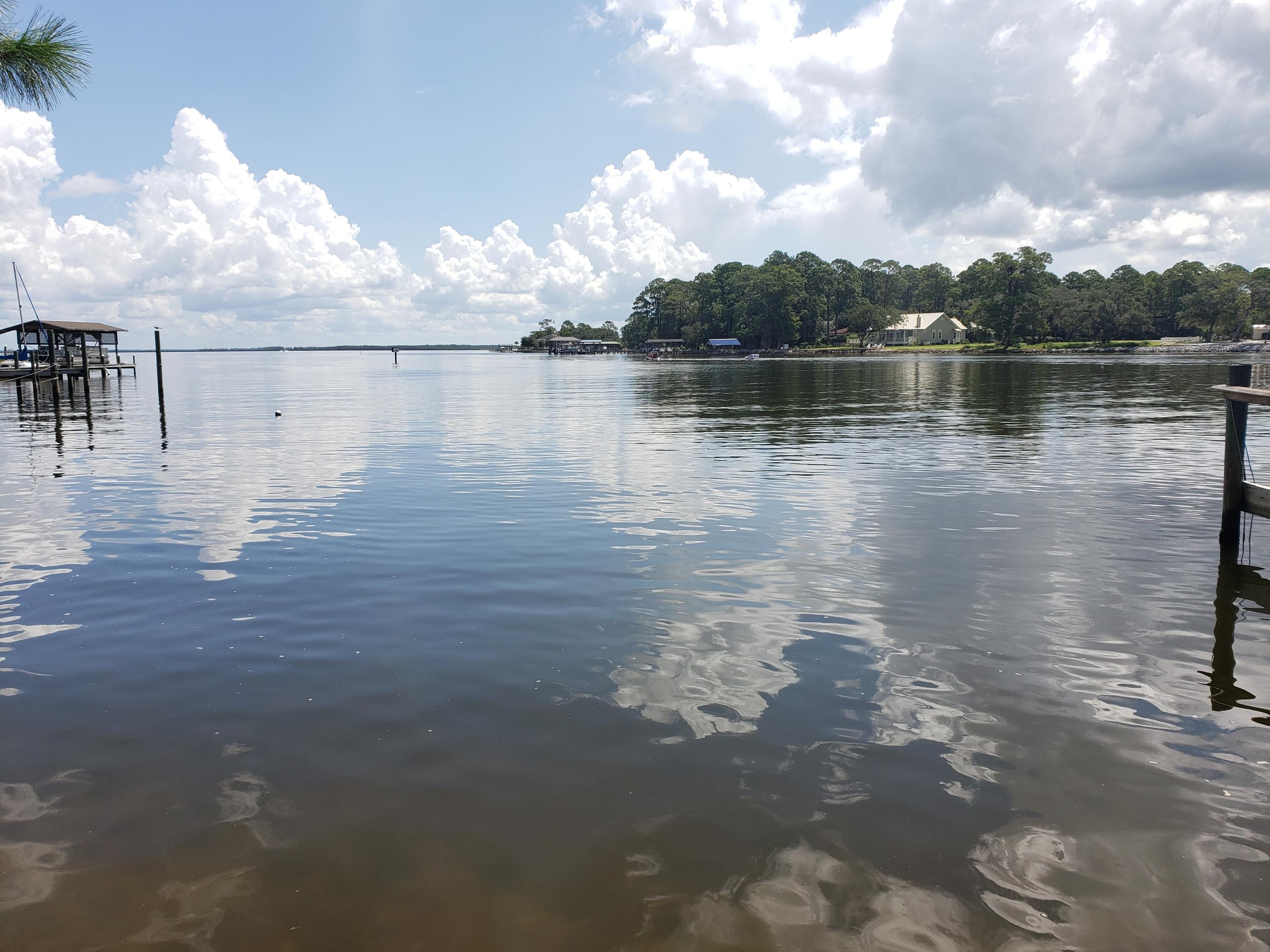 Hewitt Point Unrecd - Land