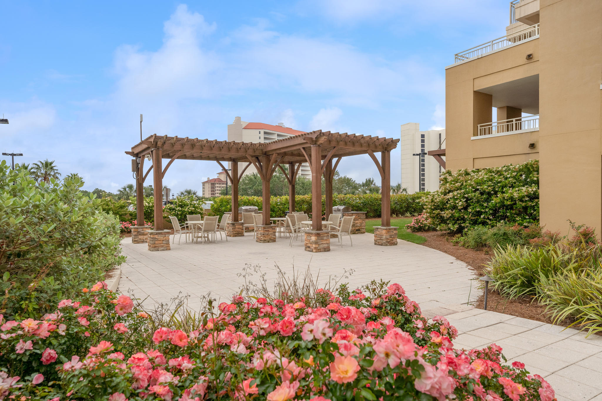 LUAU II - Residential