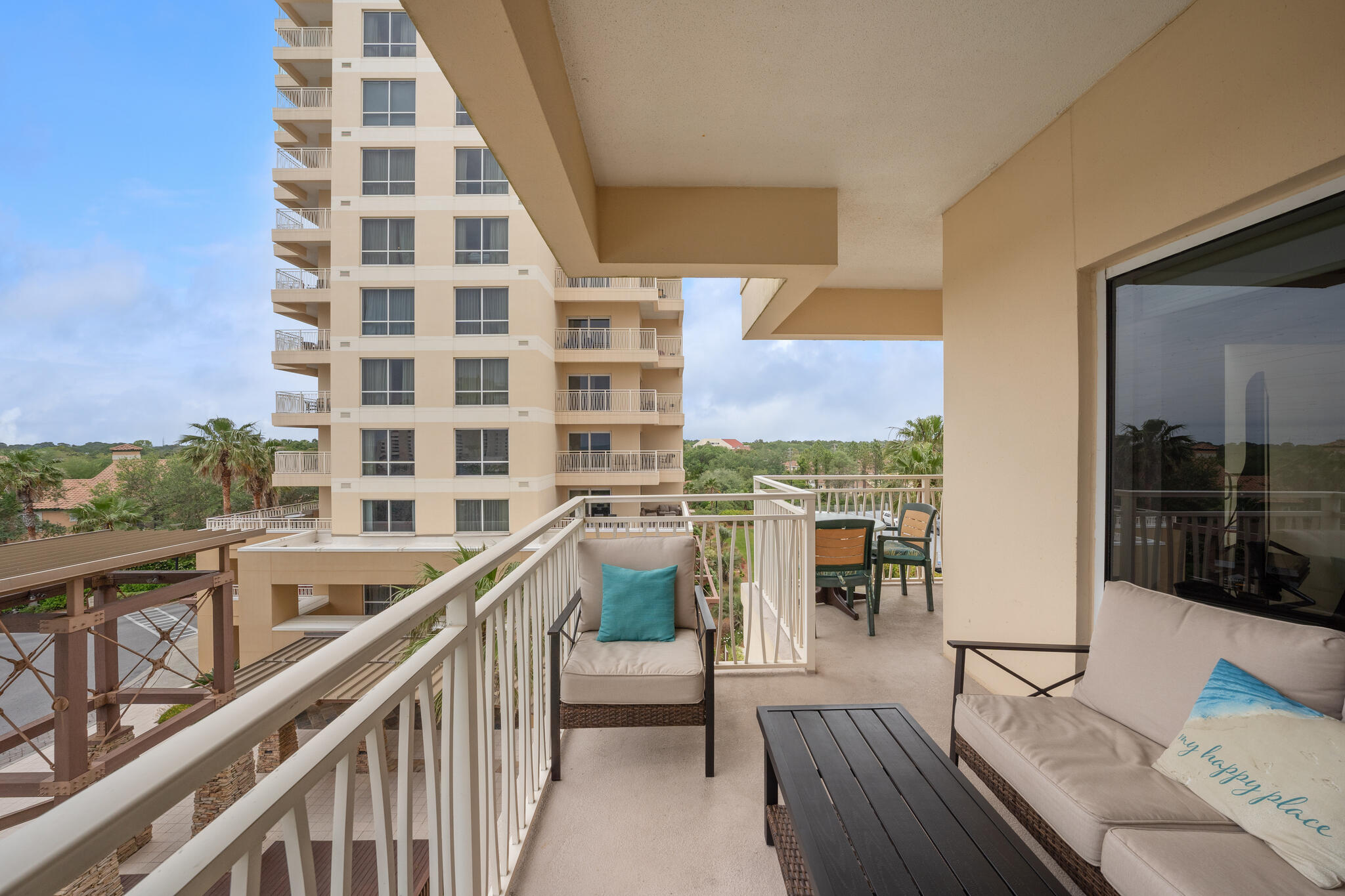 LUAU II - Residential