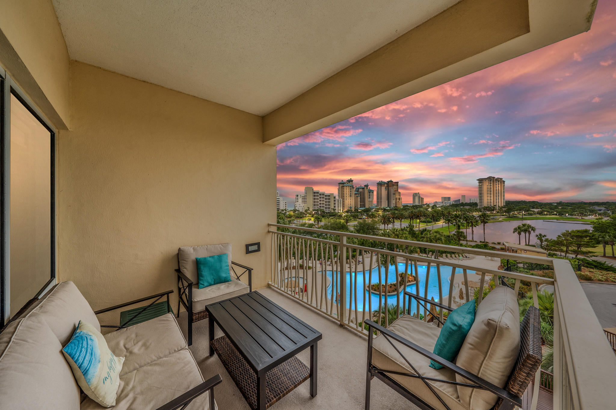 LUAU II - Residential