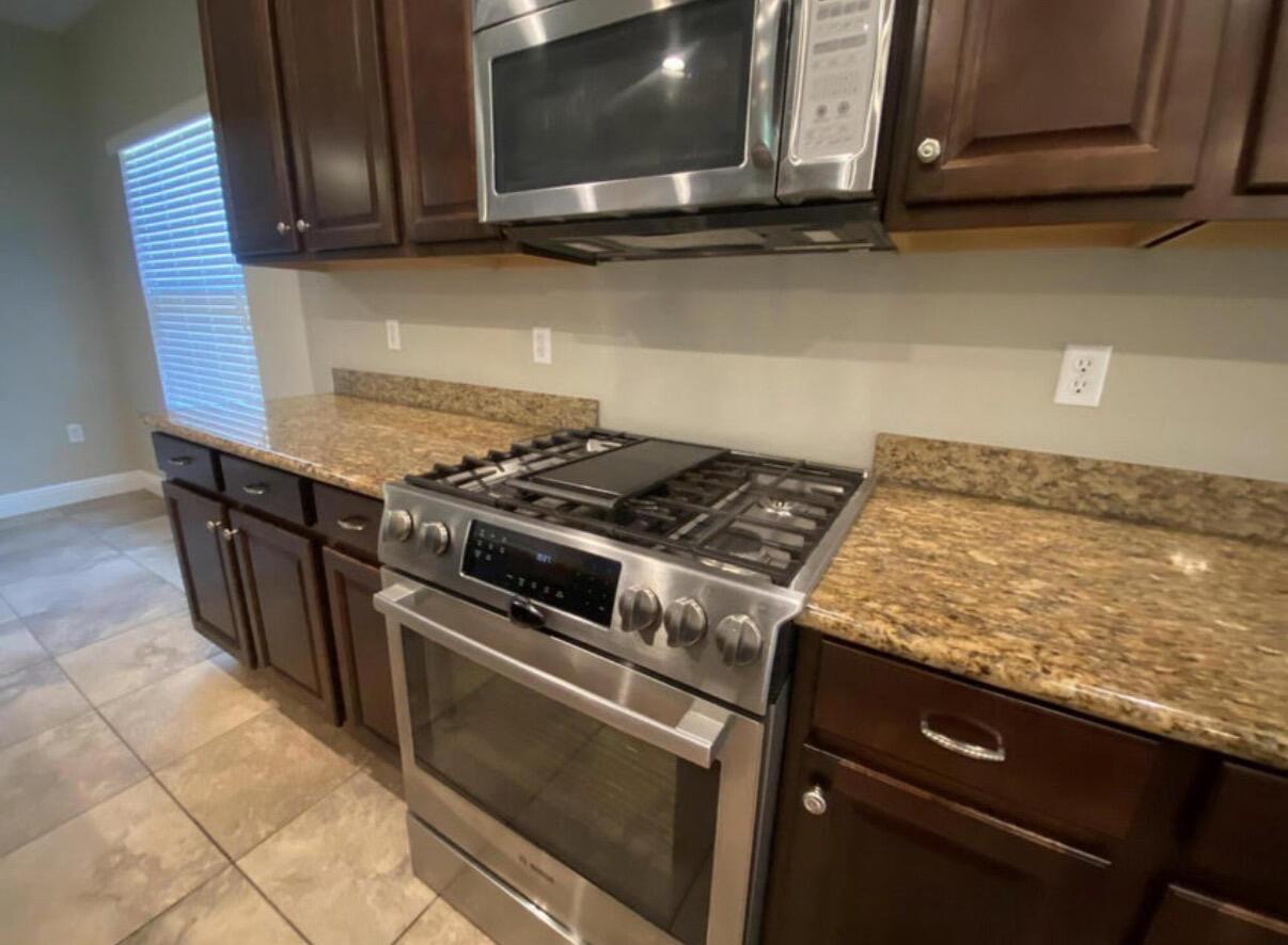 HAMMOCK BAY - Residential Lease