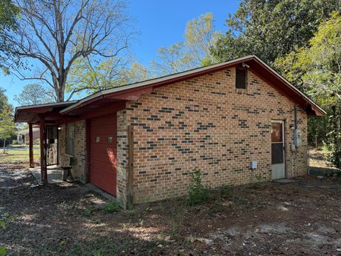 A home in Crestview