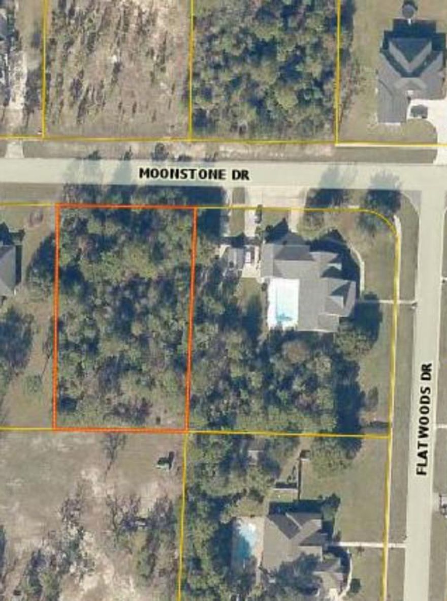 Large building site (2/3 of an acre!) in the gated community of Colony Ridge Phase 1. The lot is lightly wooded and would be fairly easy to clear to start construction. The roads are private roads giving a sense of privacy to your neighborhood. The minimum SF for homes is 2,000 SF for a 1-story and 2,400 SF if it is a 2-story. The zoning is R-1 with a Future Land Use of LDR. Underground utilities. Utilites available: Gulf Power, Okaloosa County Water and Garbage, Cable TV, Telephone. Take a look today!