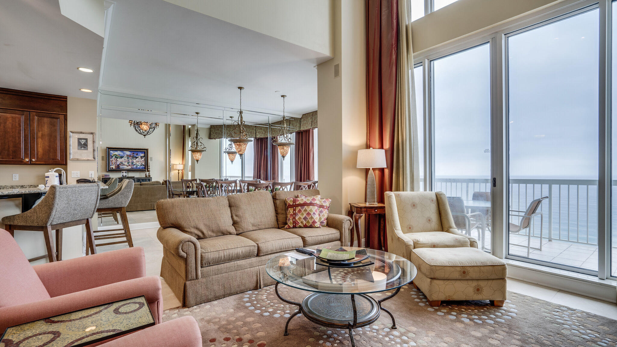 SILVER BEACH TOWERS - Residential