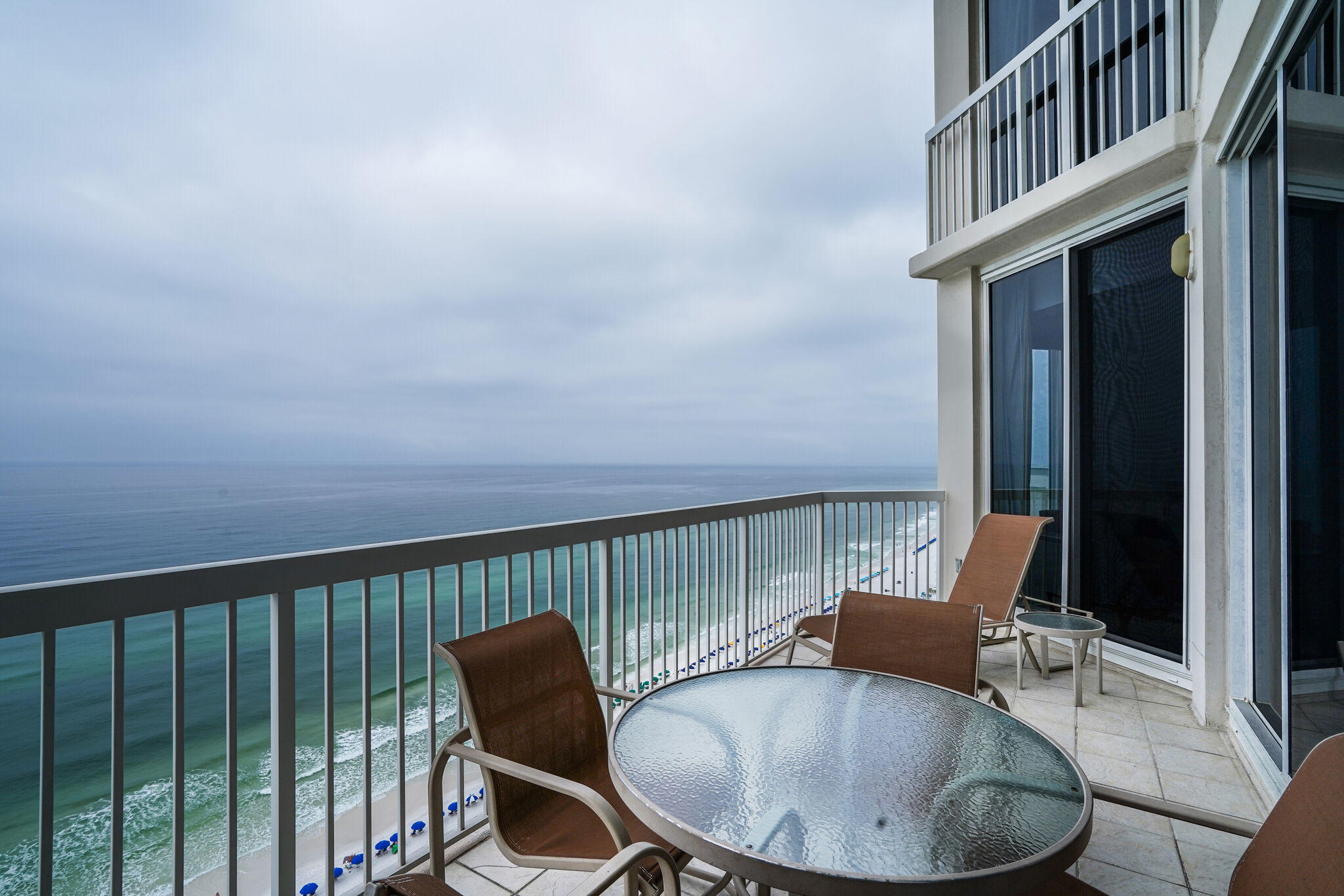 SILVER BEACH TOWERS - Residential