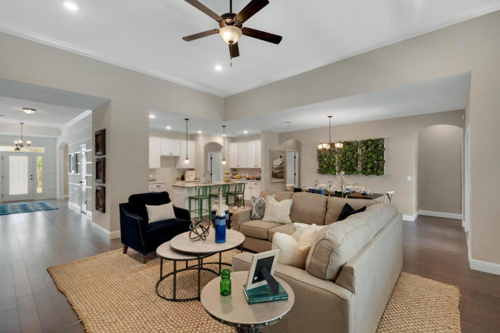 HAMMOCK BAY - Residential