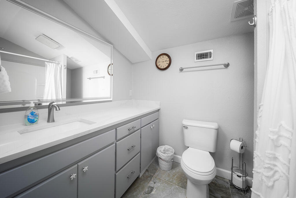 SOUNDWIND CONDO - Residential