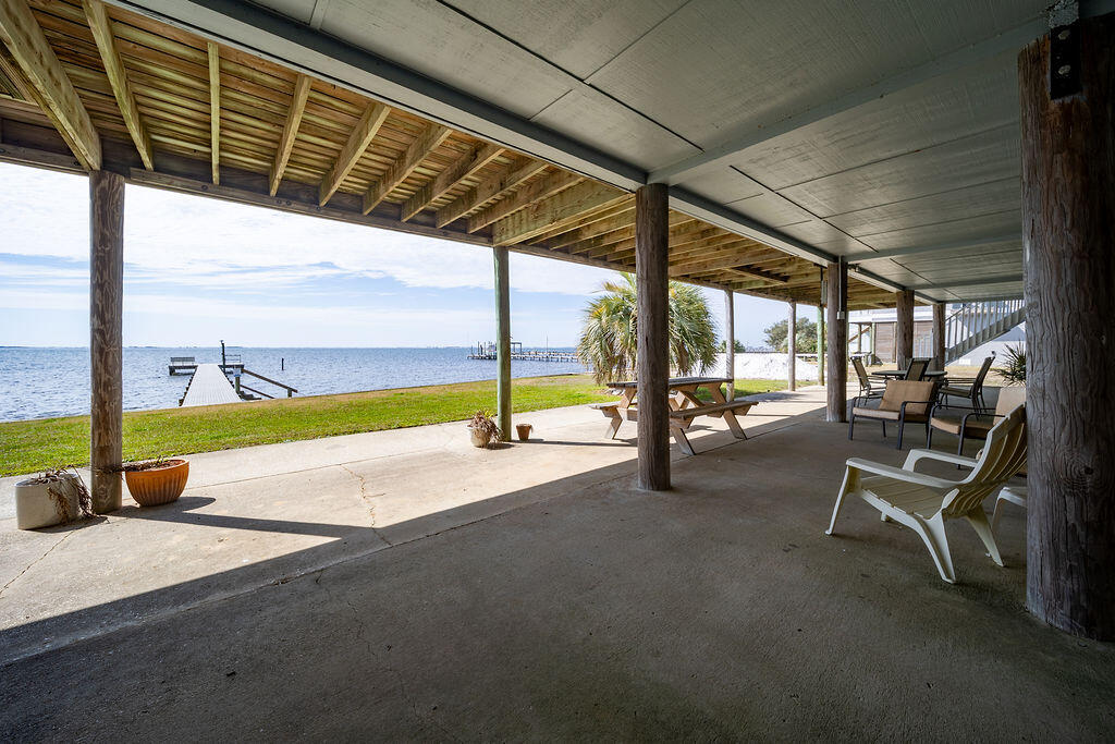 SOUNDWIND CONDO - Residential