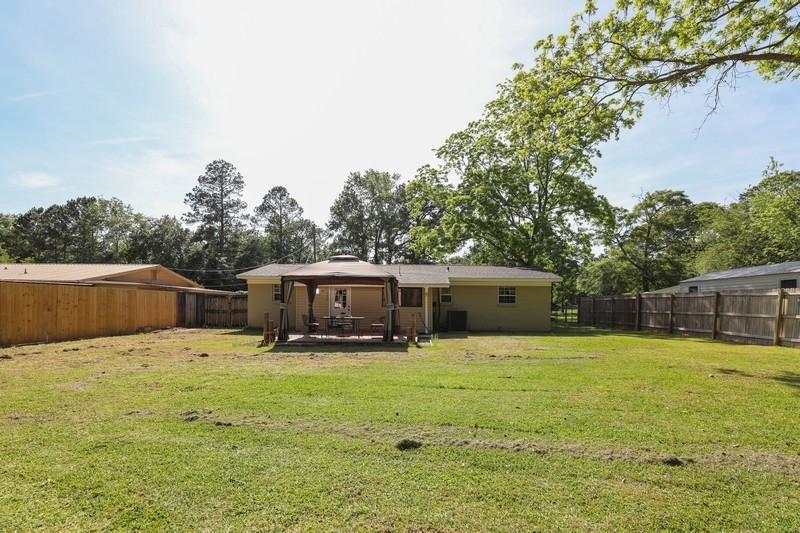 QUIET OAKS S/D - Residential