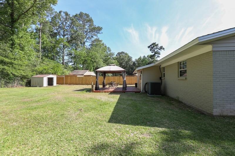 QUIET OAKS S/D - Residential