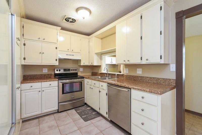 QUIET OAKS S/D - Residential