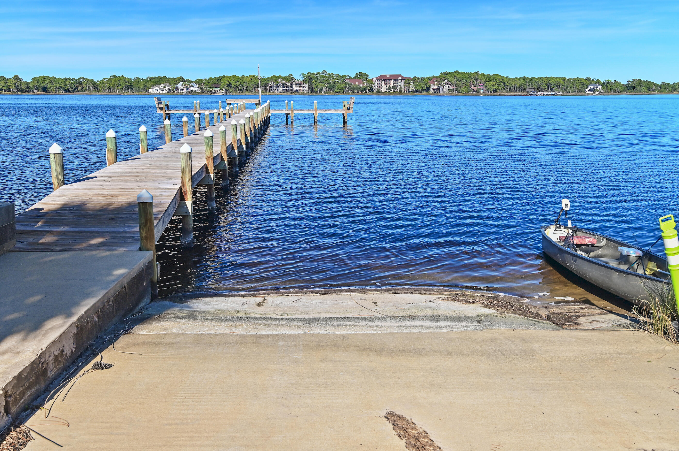 PIRATES COVE INLET CONDO - Residential
