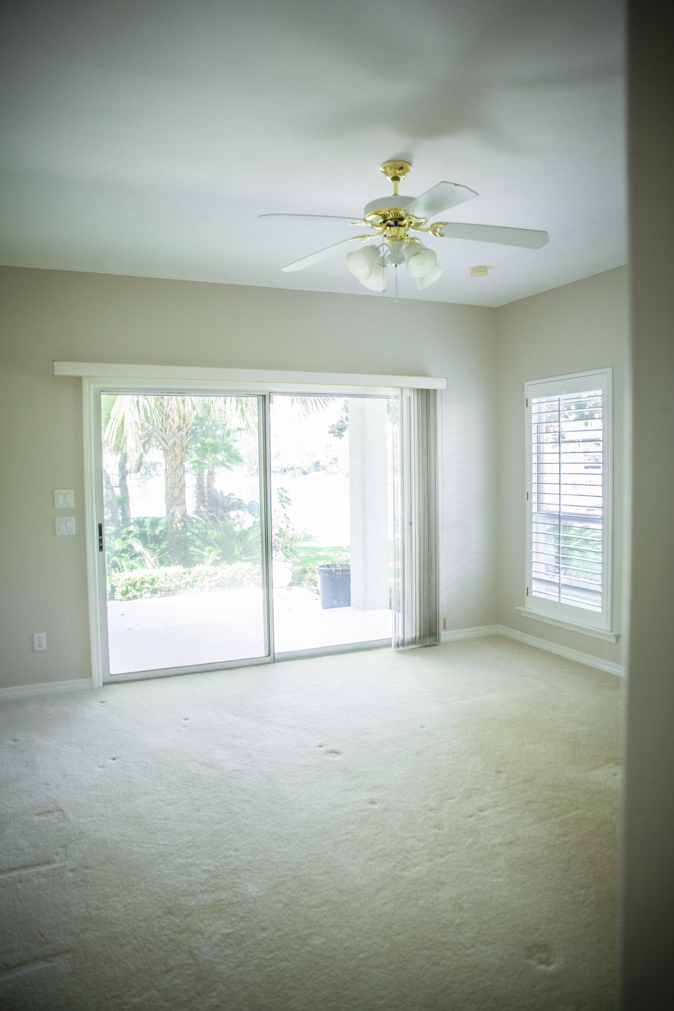 DANA POINTE - Residential