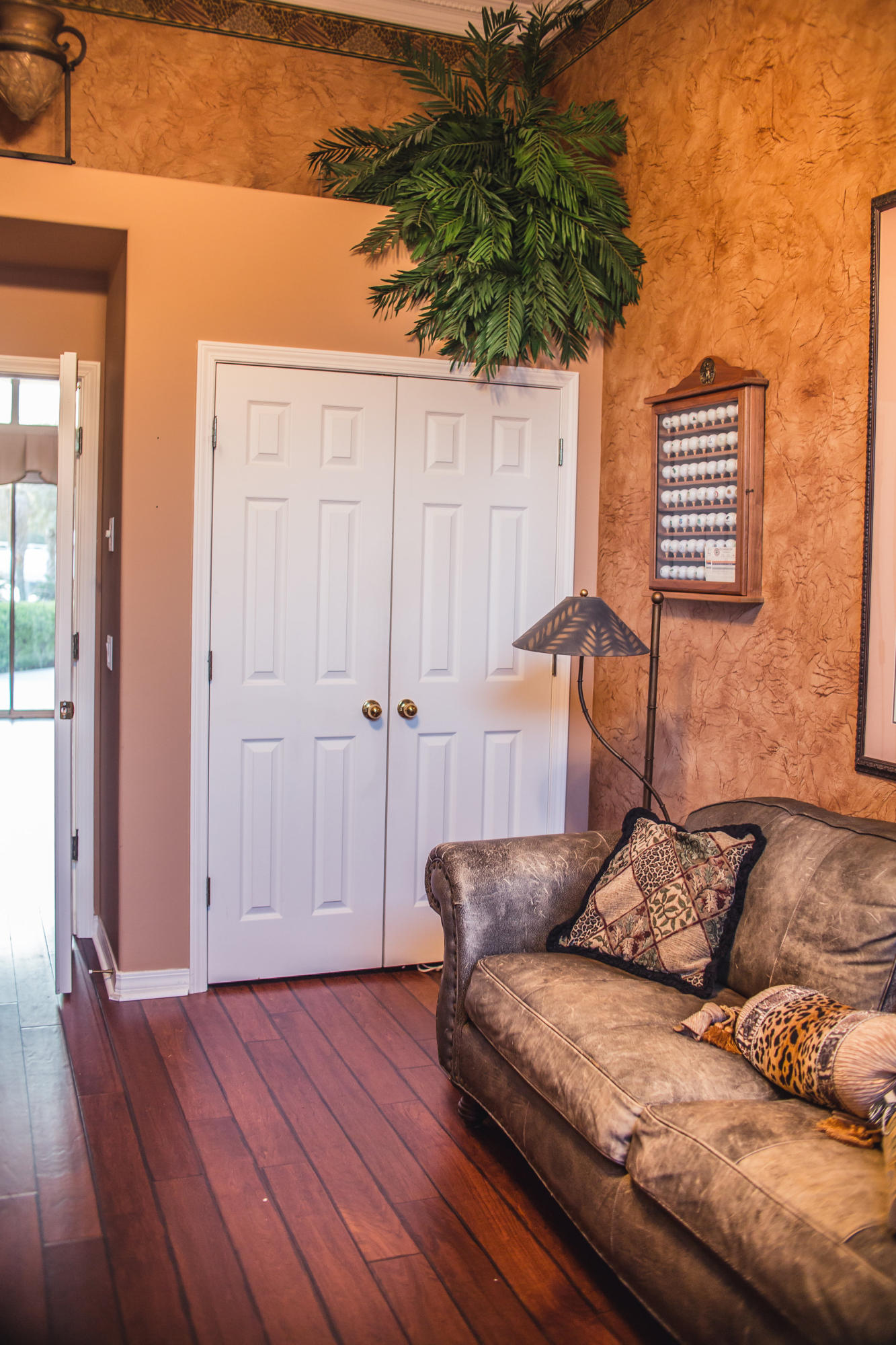 DANA POINTE - Residential