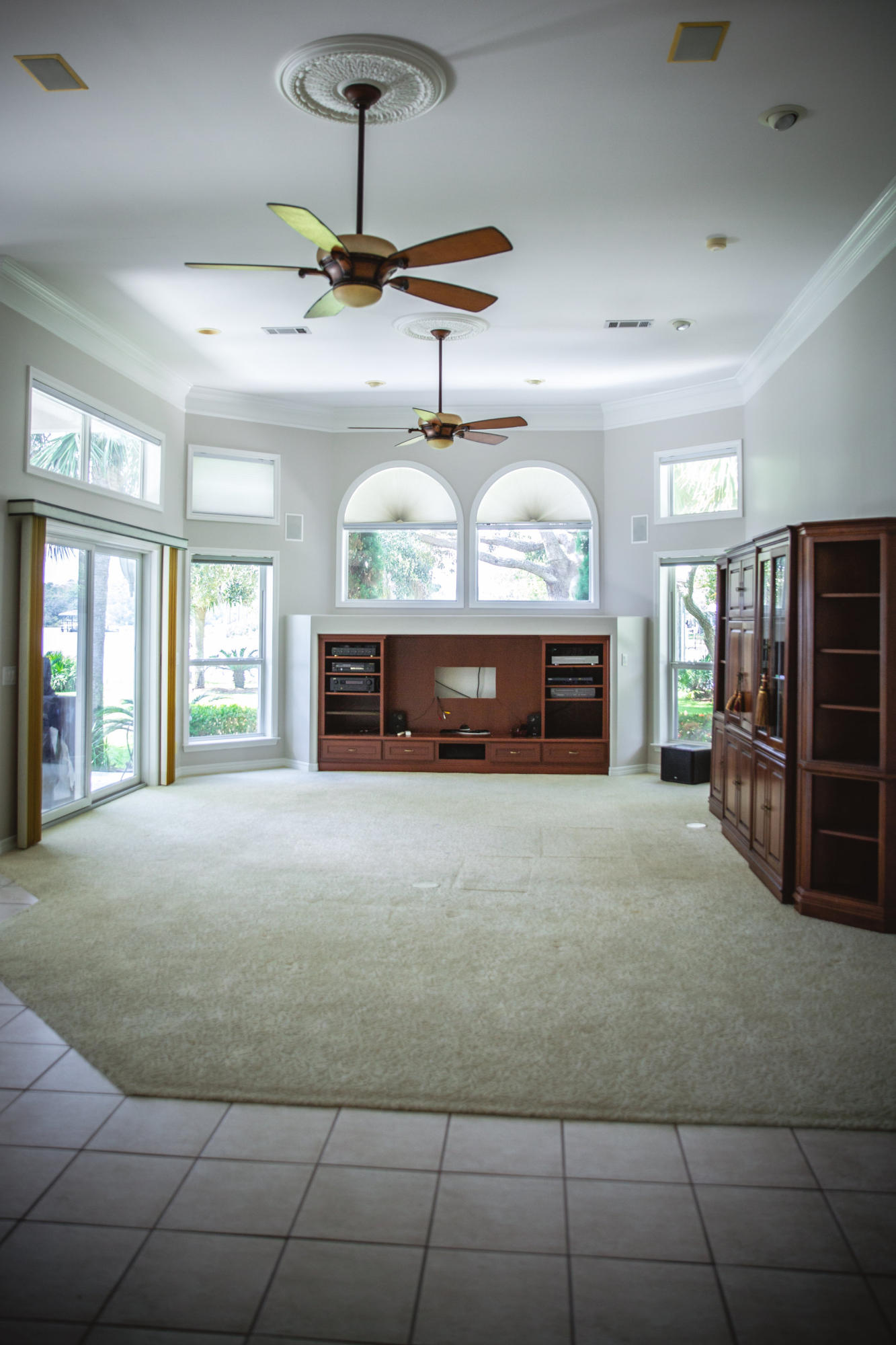 DANA POINTE - Residential