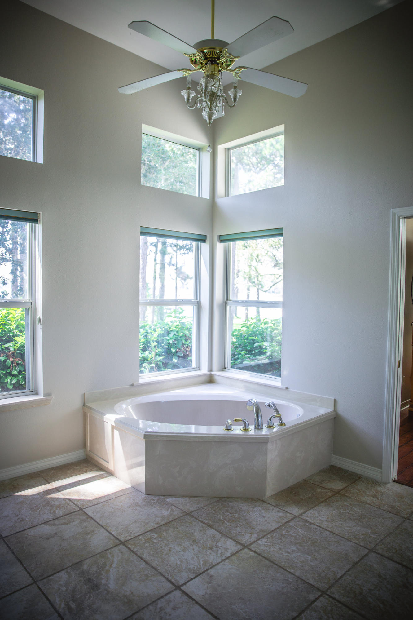 DANA POINTE - Residential