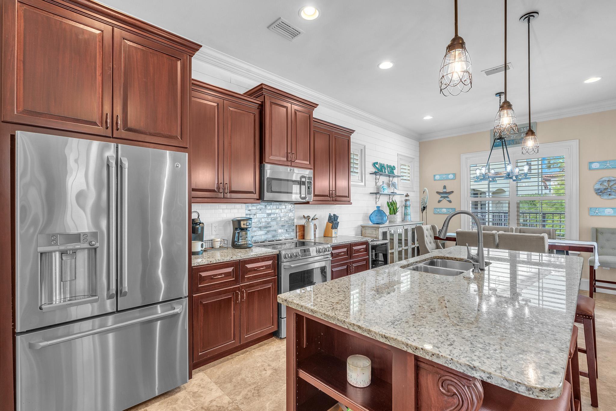 VILLA LAGO - Residential Lease