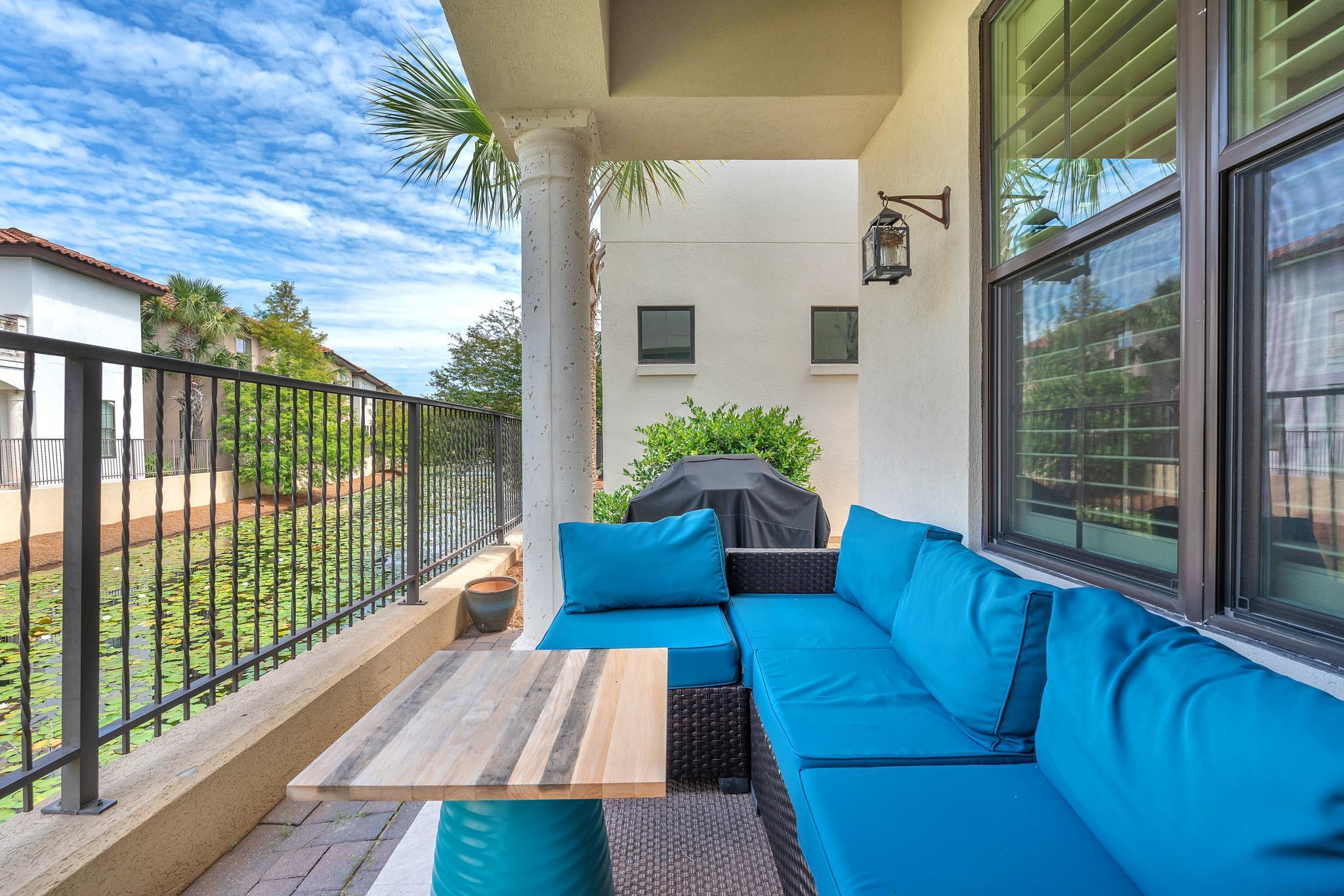 VILLA LAGO - Residential Lease