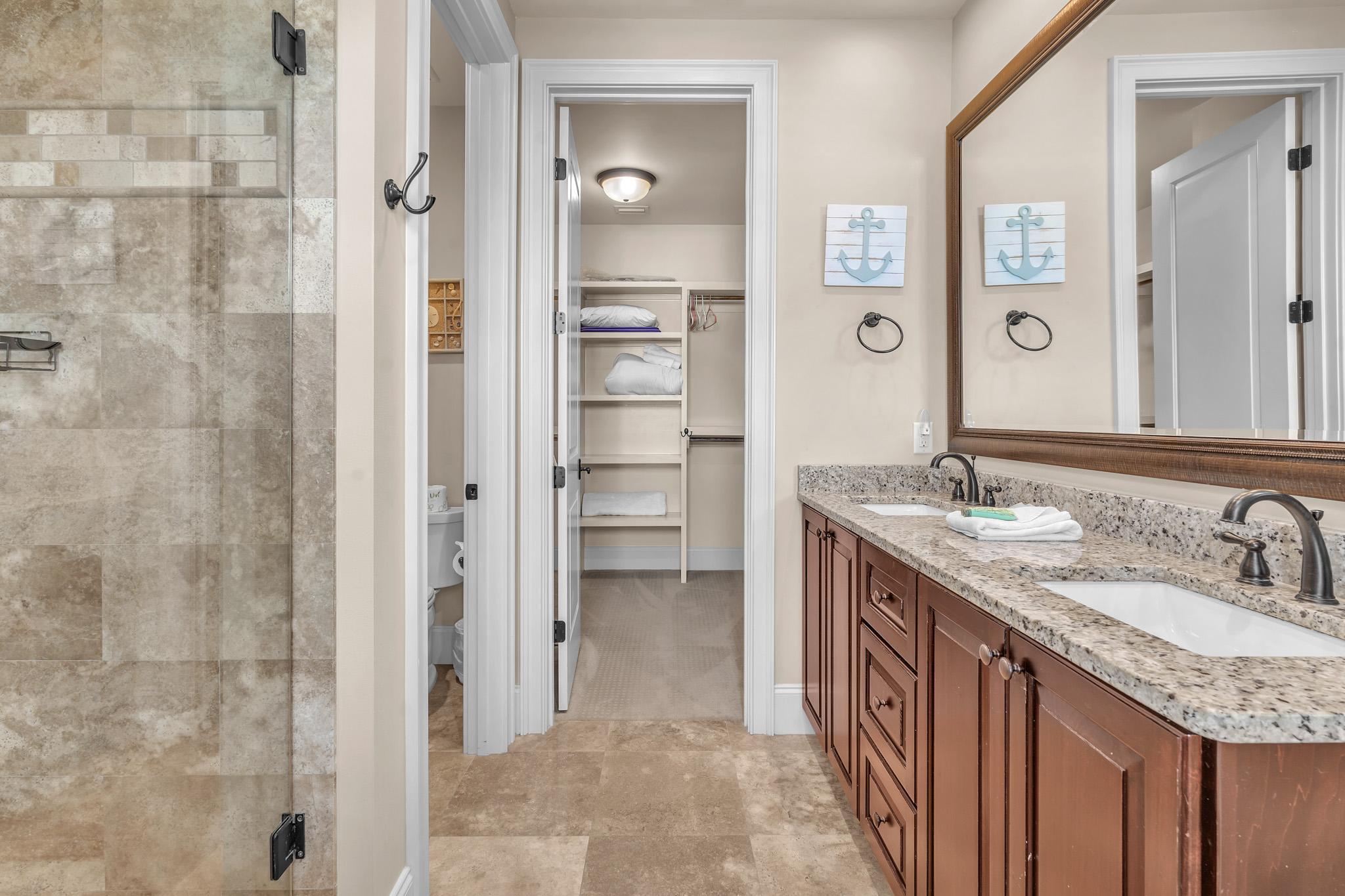 VILLA LAGO - Residential Lease