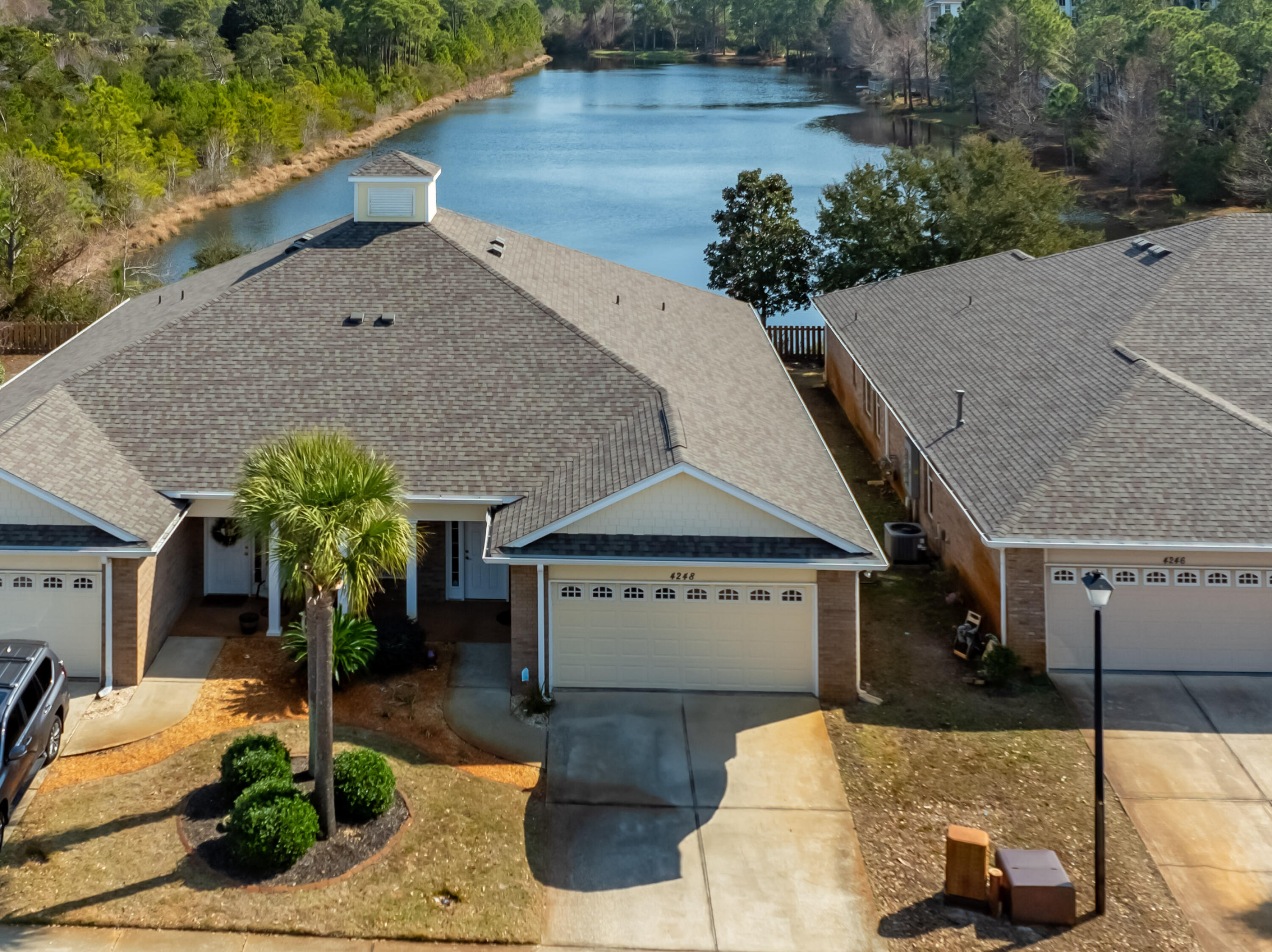 DIAMOND LAKES - Residential