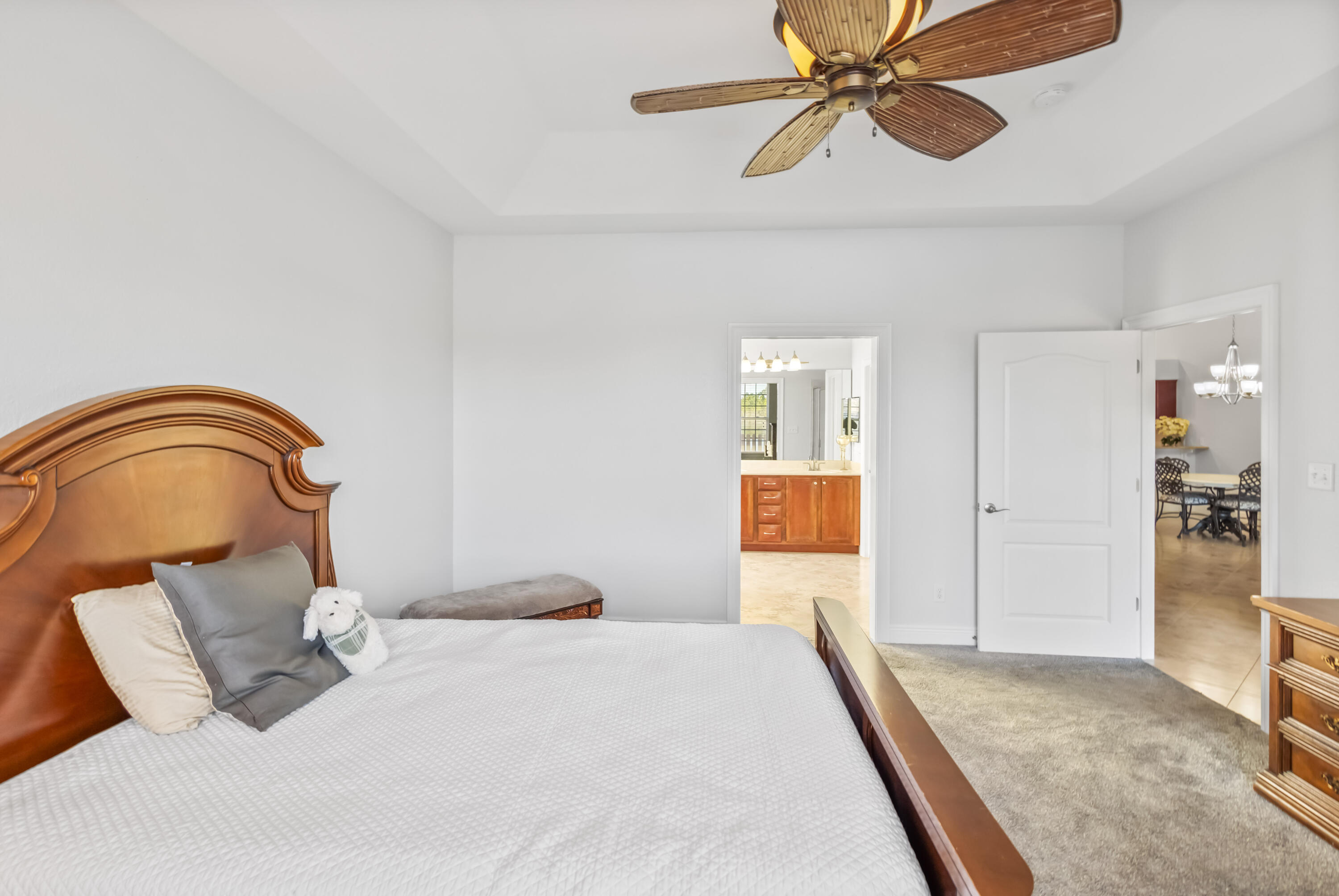 DIAMOND LAKES - Residential