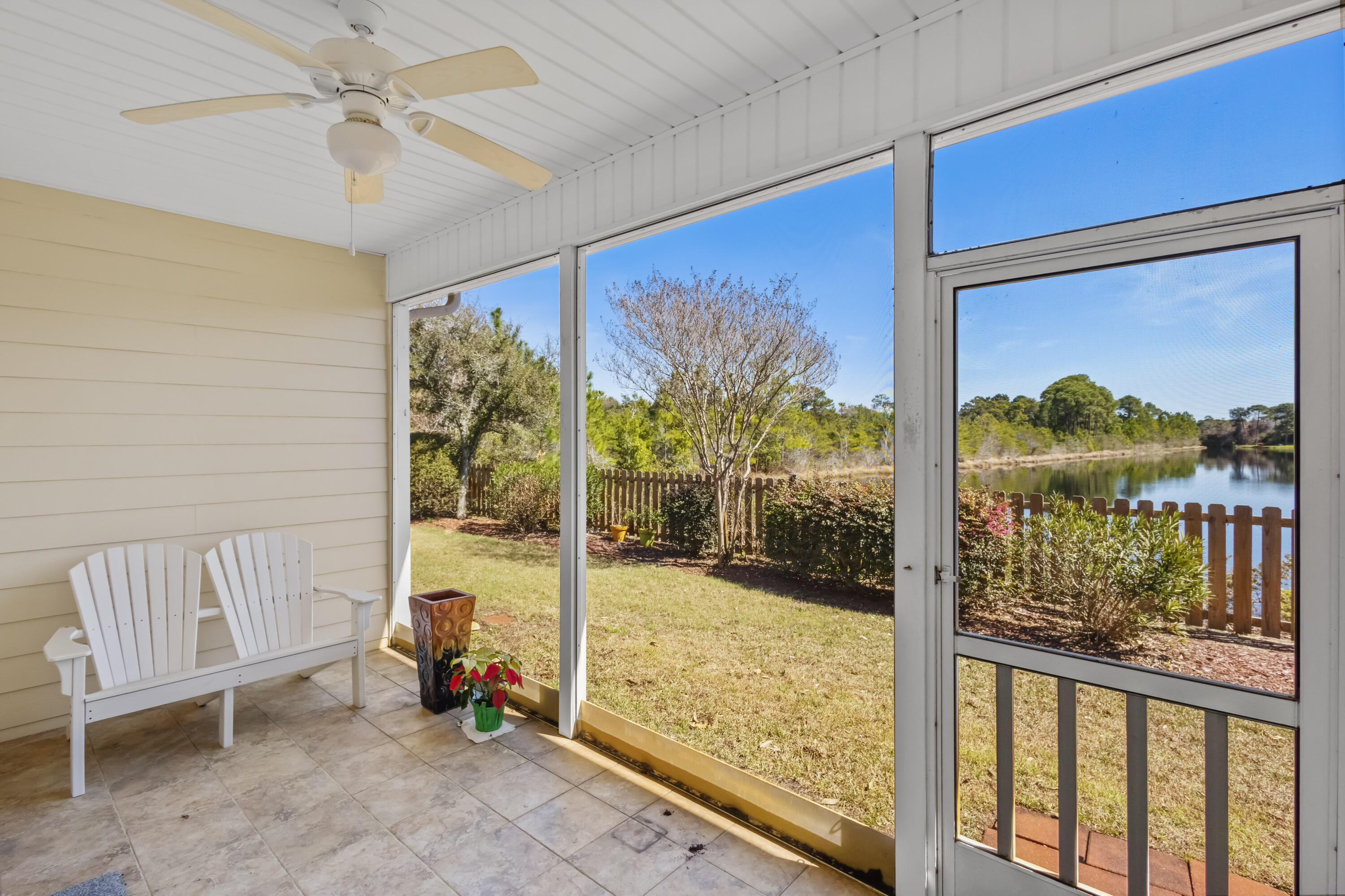 DIAMOND LAKES - Residential
