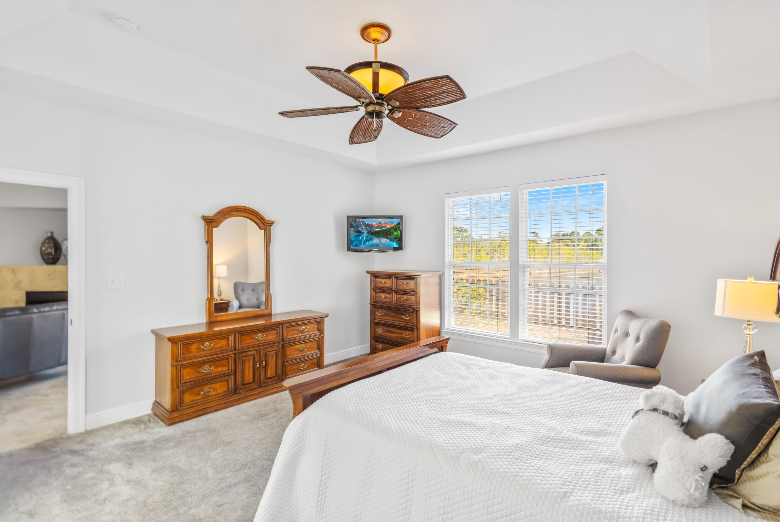 DIAMOND LAKES - Residential