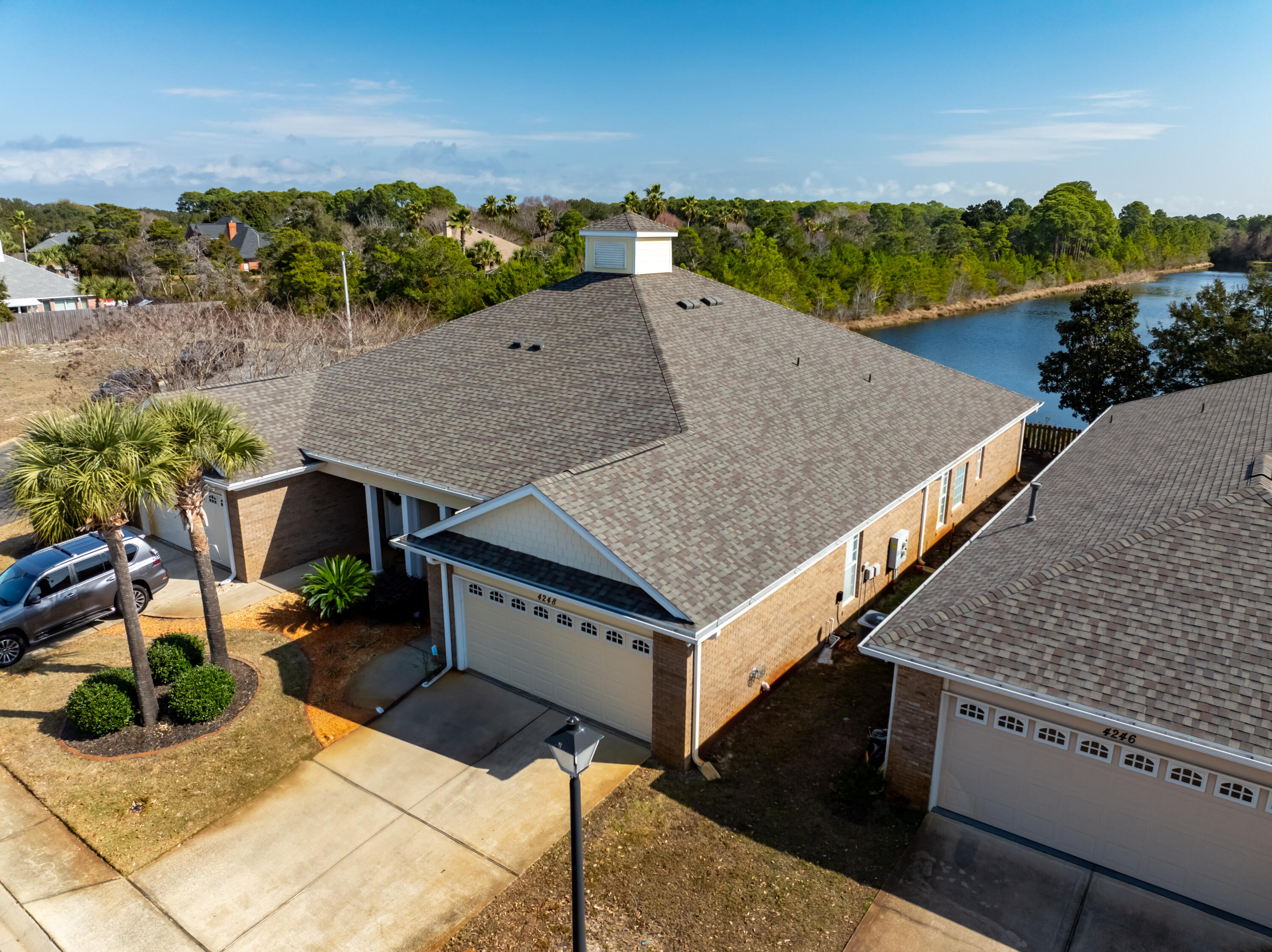 DIAMOND LAKES - Residential