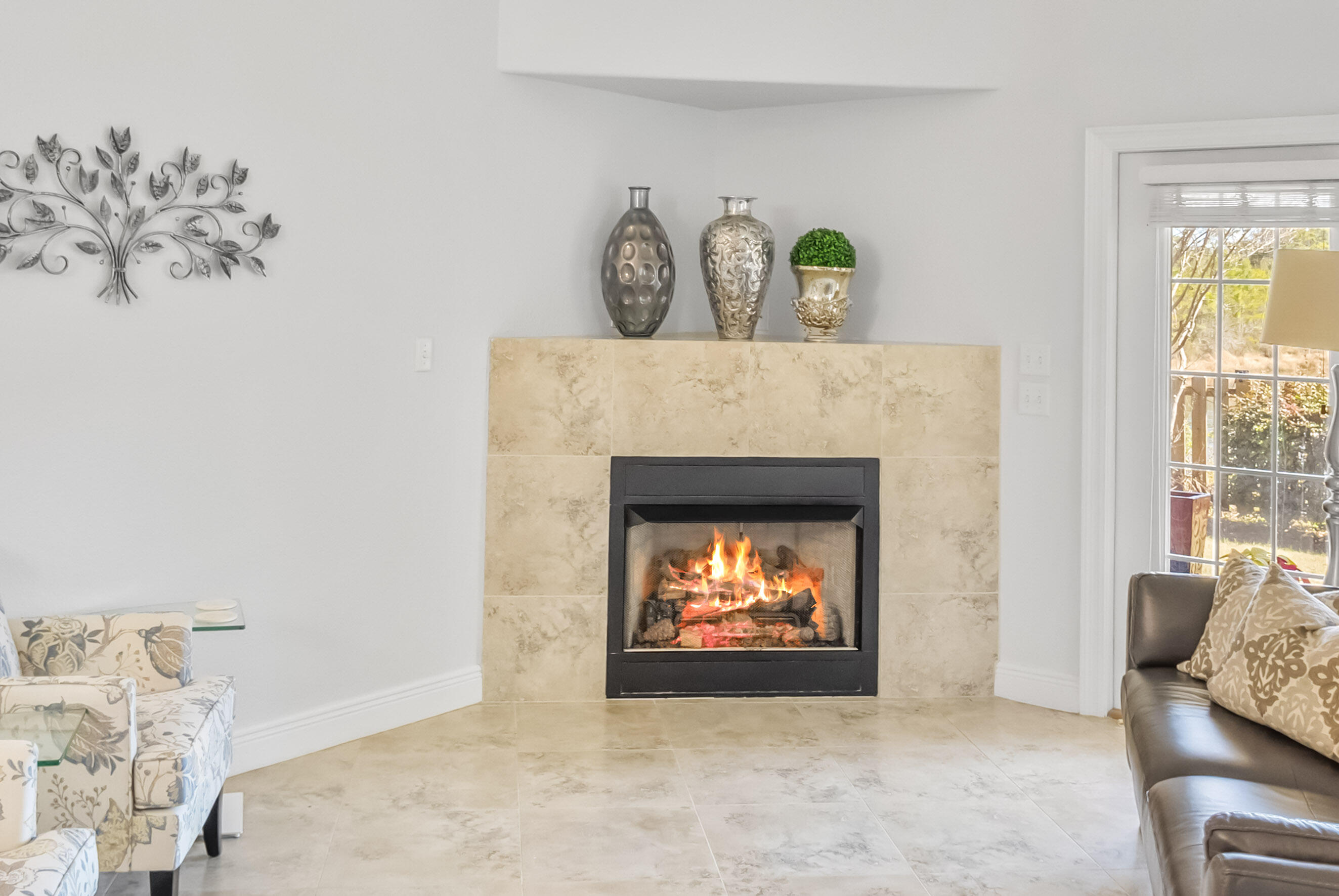DIAMOND LAKES - Residential