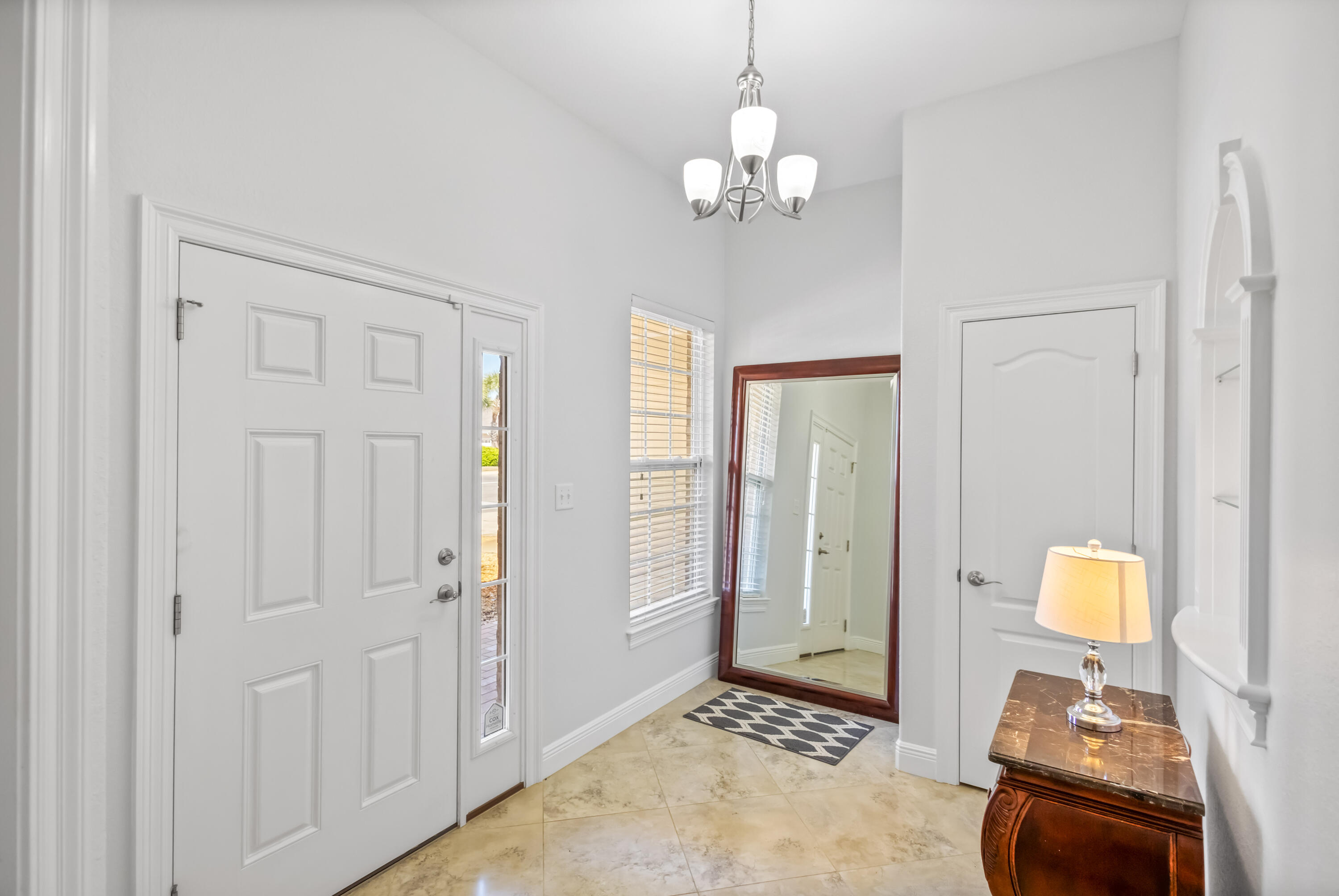 DIAMOND LAKES - Residential