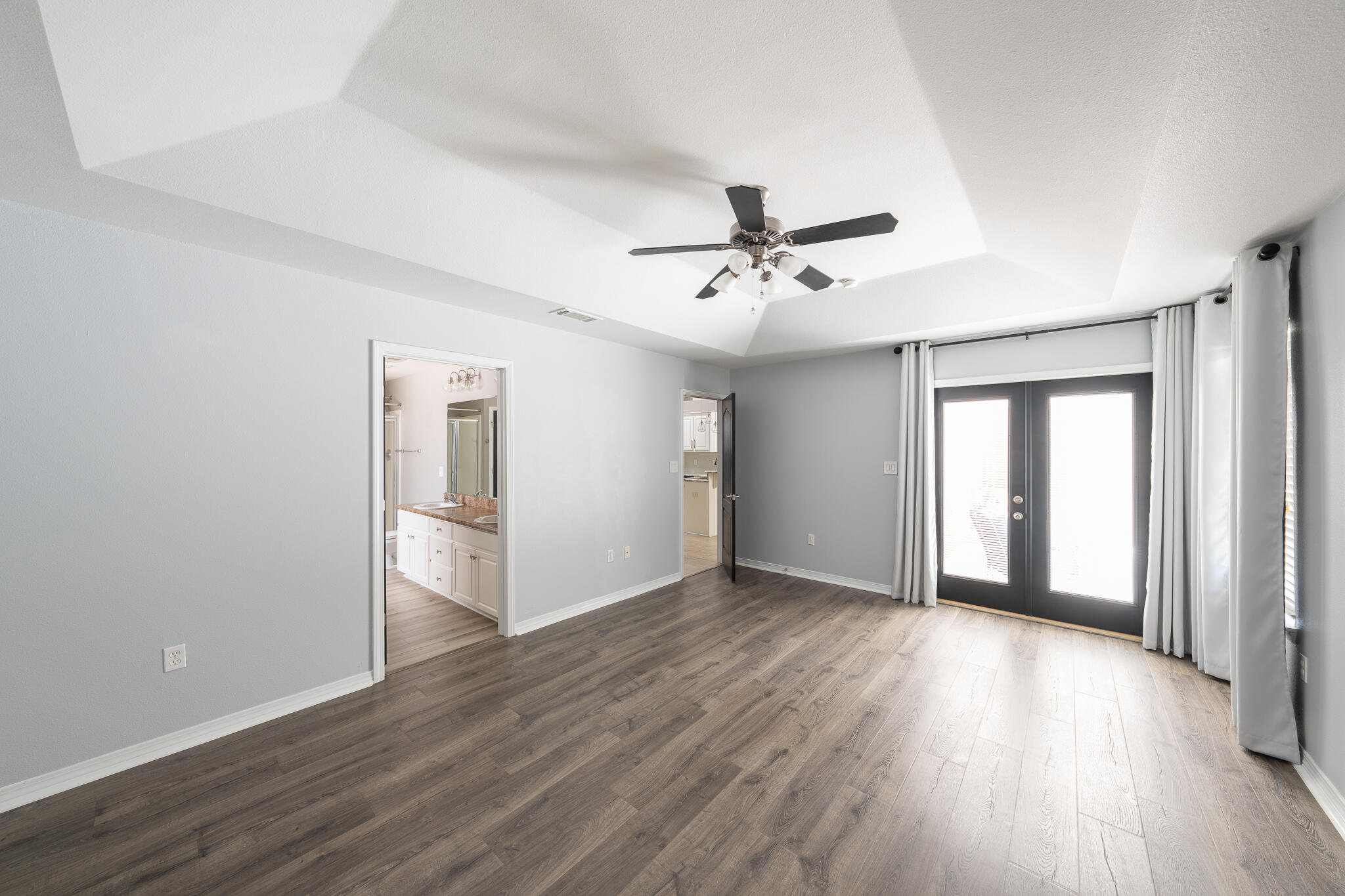 HOLLEY BY THE SEA - Residential