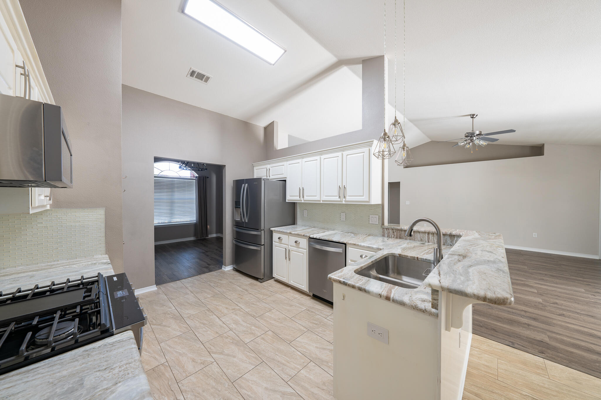 HOLLEY BY THE SEA - Residential