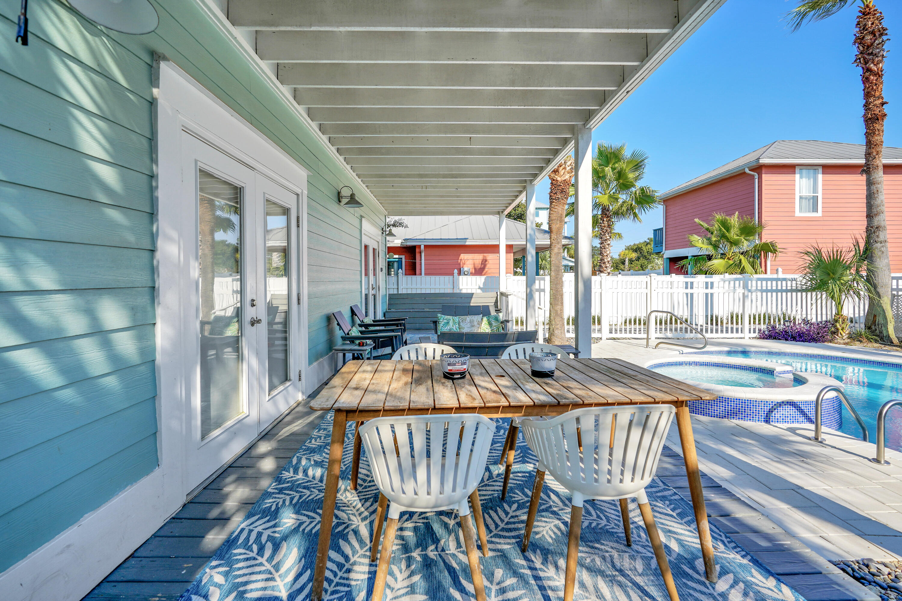 CRYSTAL BEACH - Residential