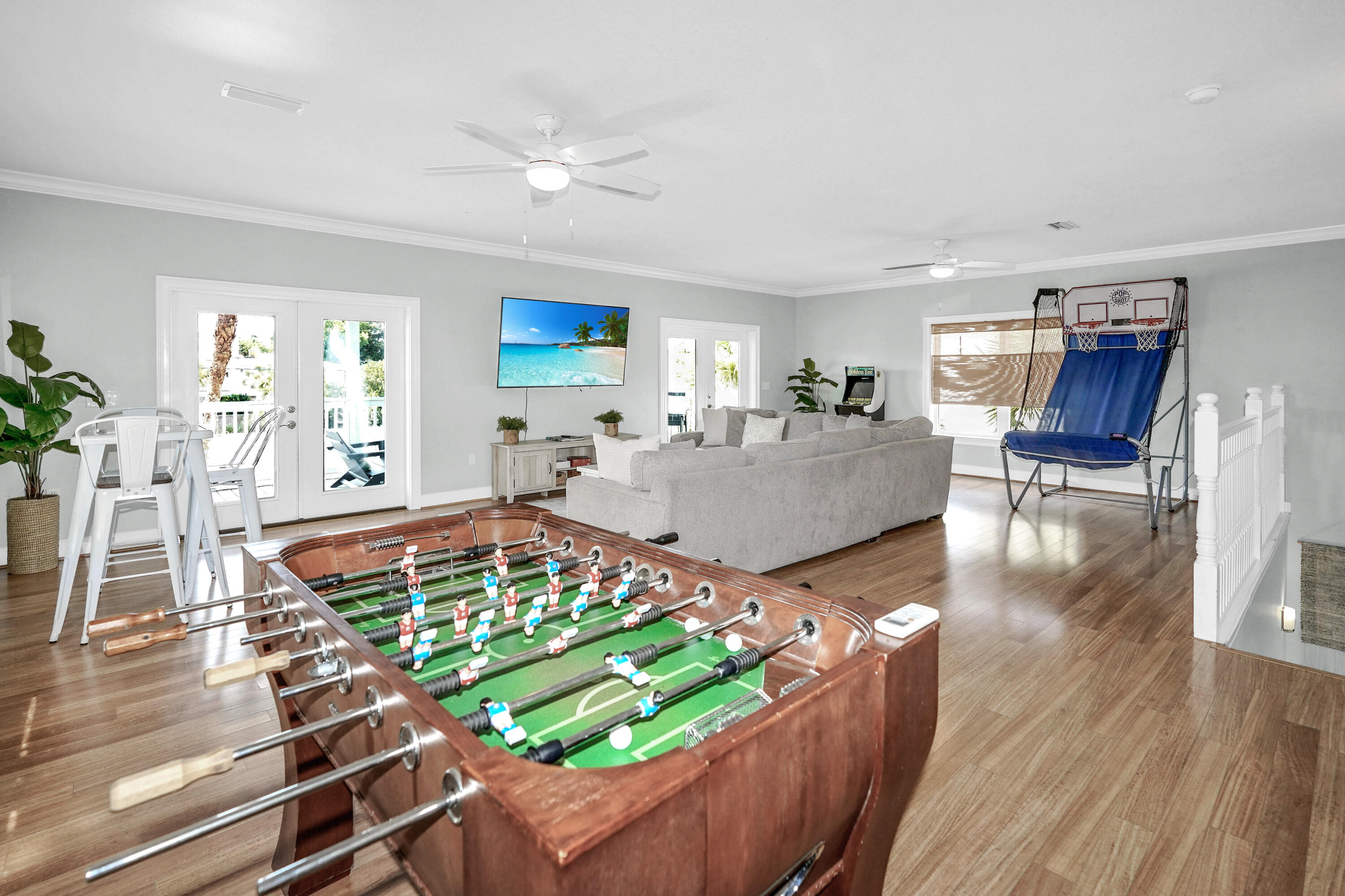 CRYSTAL BEACH - Residential