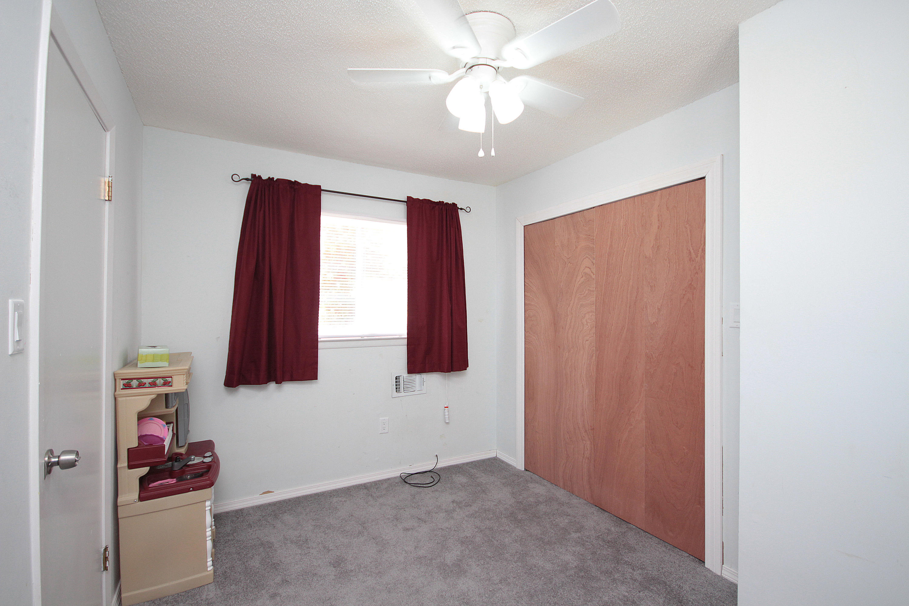 FOREST MANOR - Residential