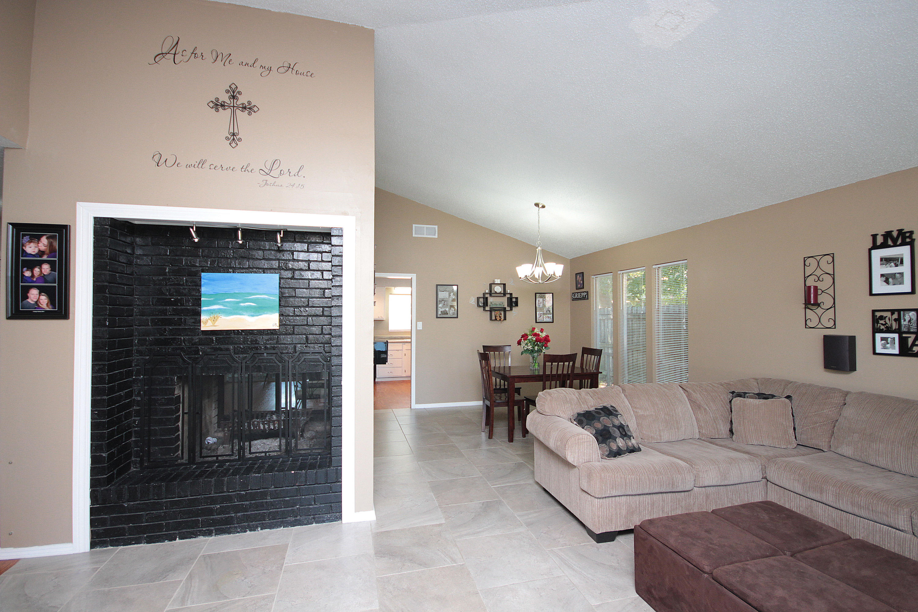 FOREST MANOR - Residential