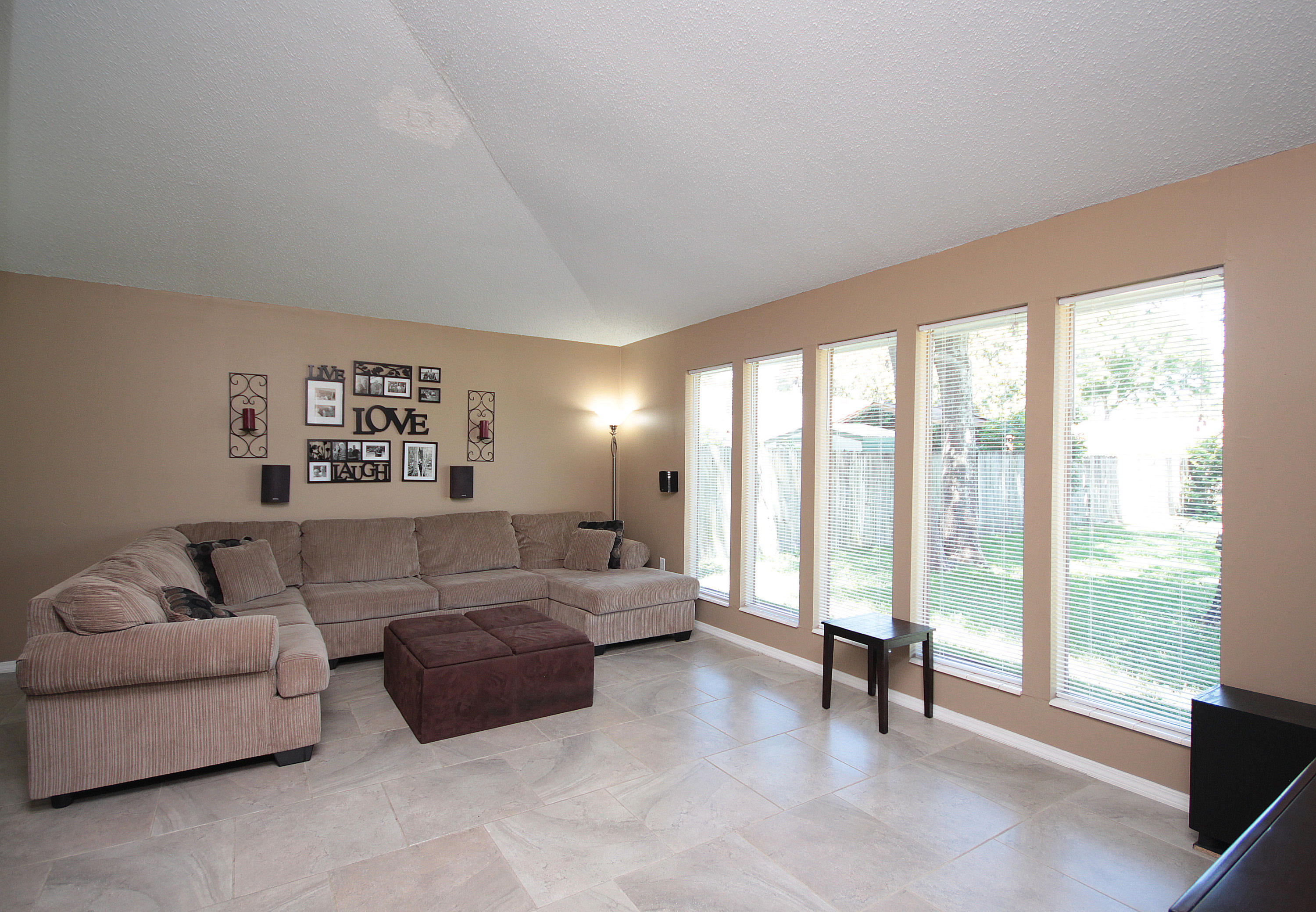 FOREST MANOR - Residential