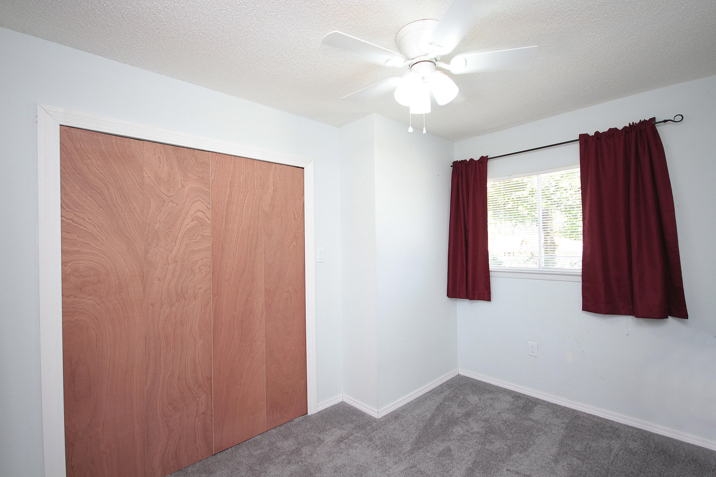 FOREST MANOR - Residential