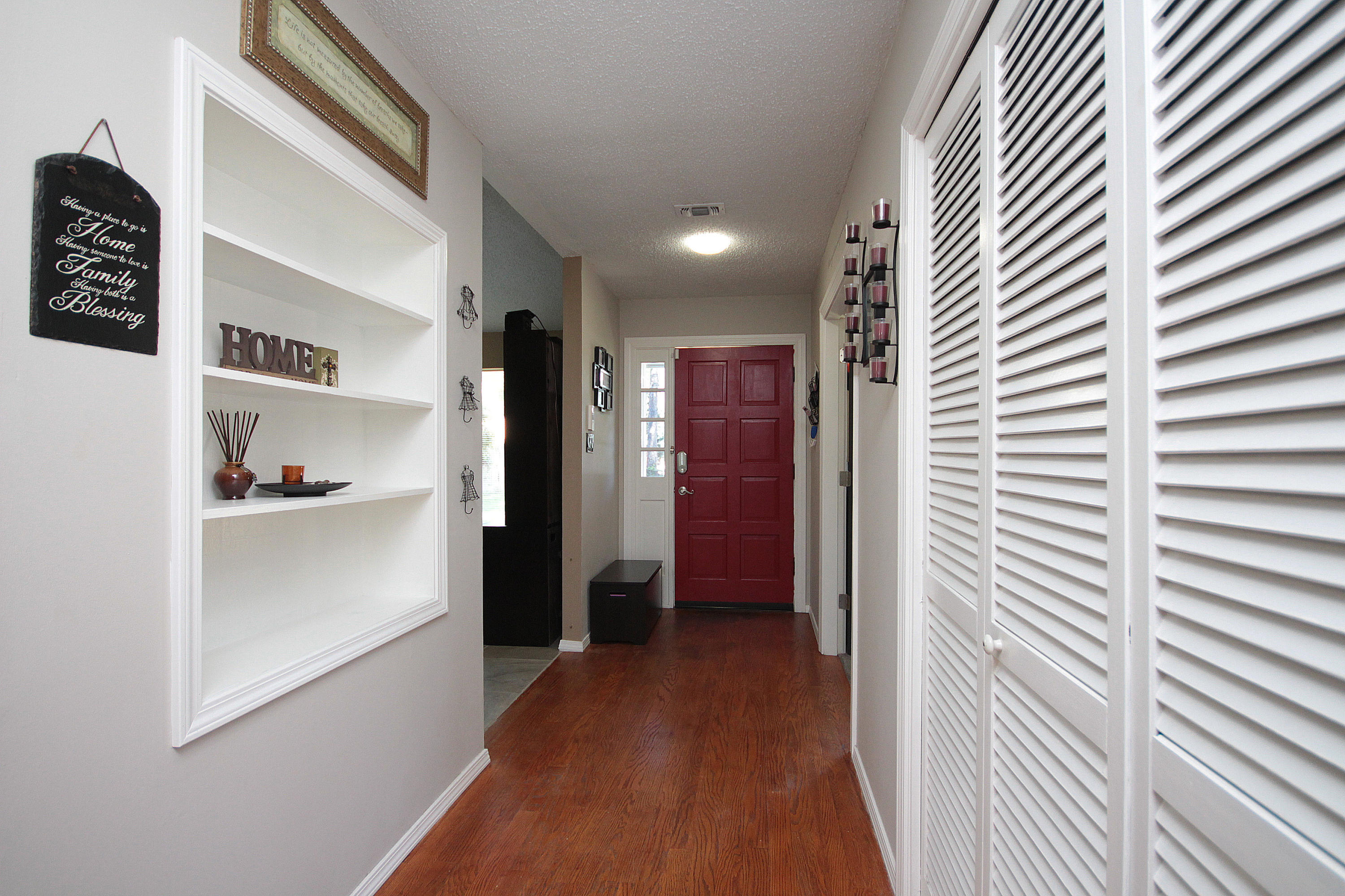 FOREST MANOR - Residential