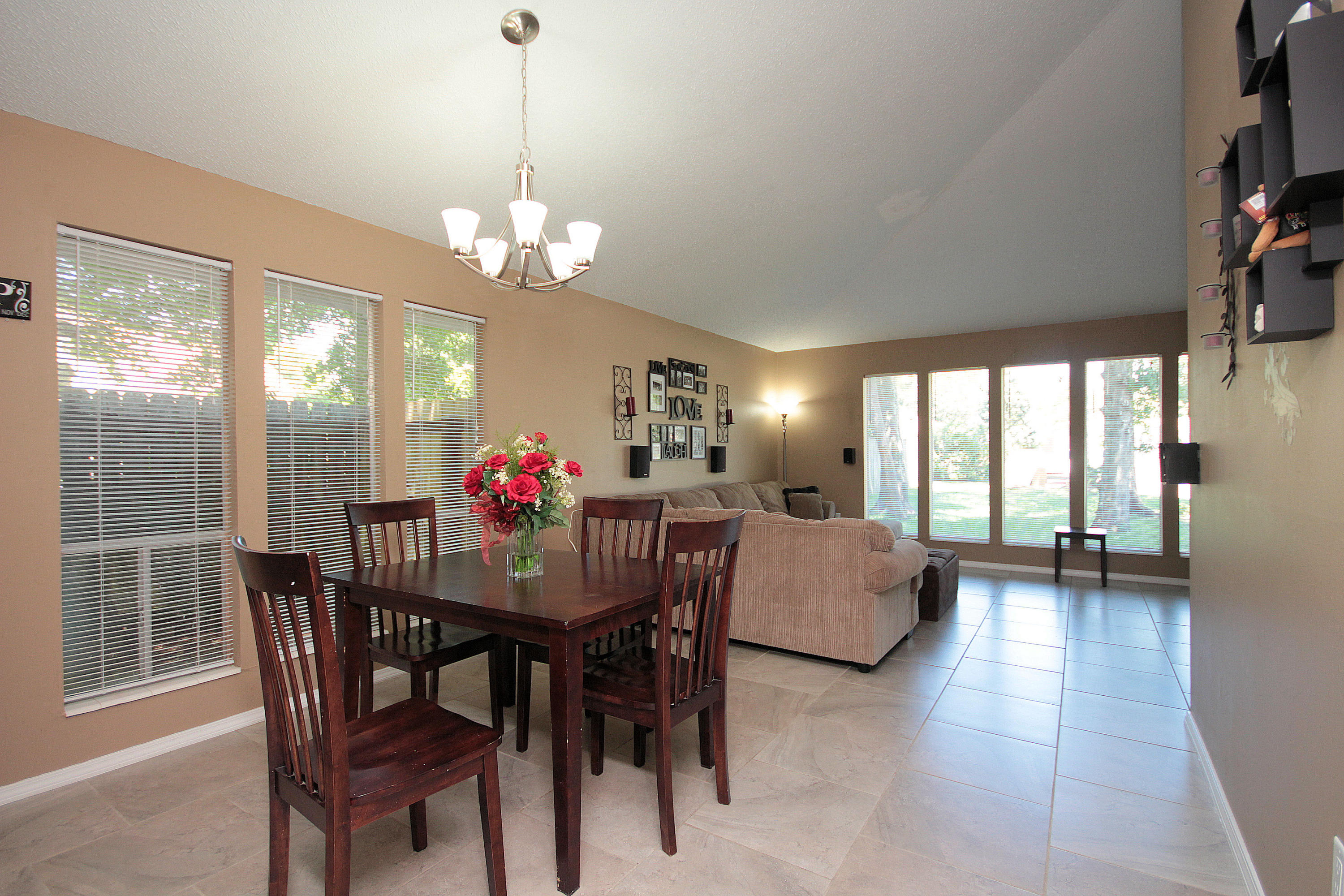 FOREST MANOR - Residential